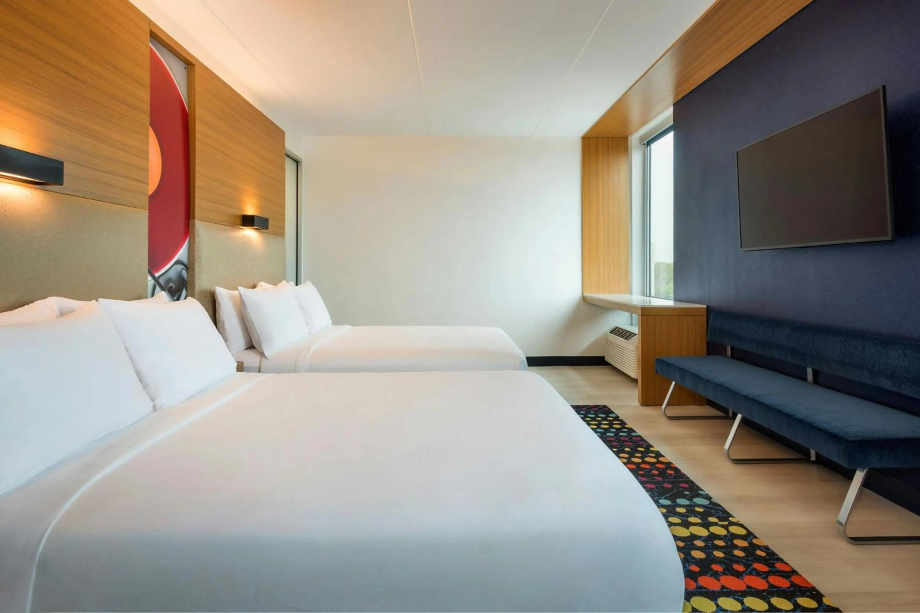 Photo of the whole room, Bed in Aloft Mount Laurel