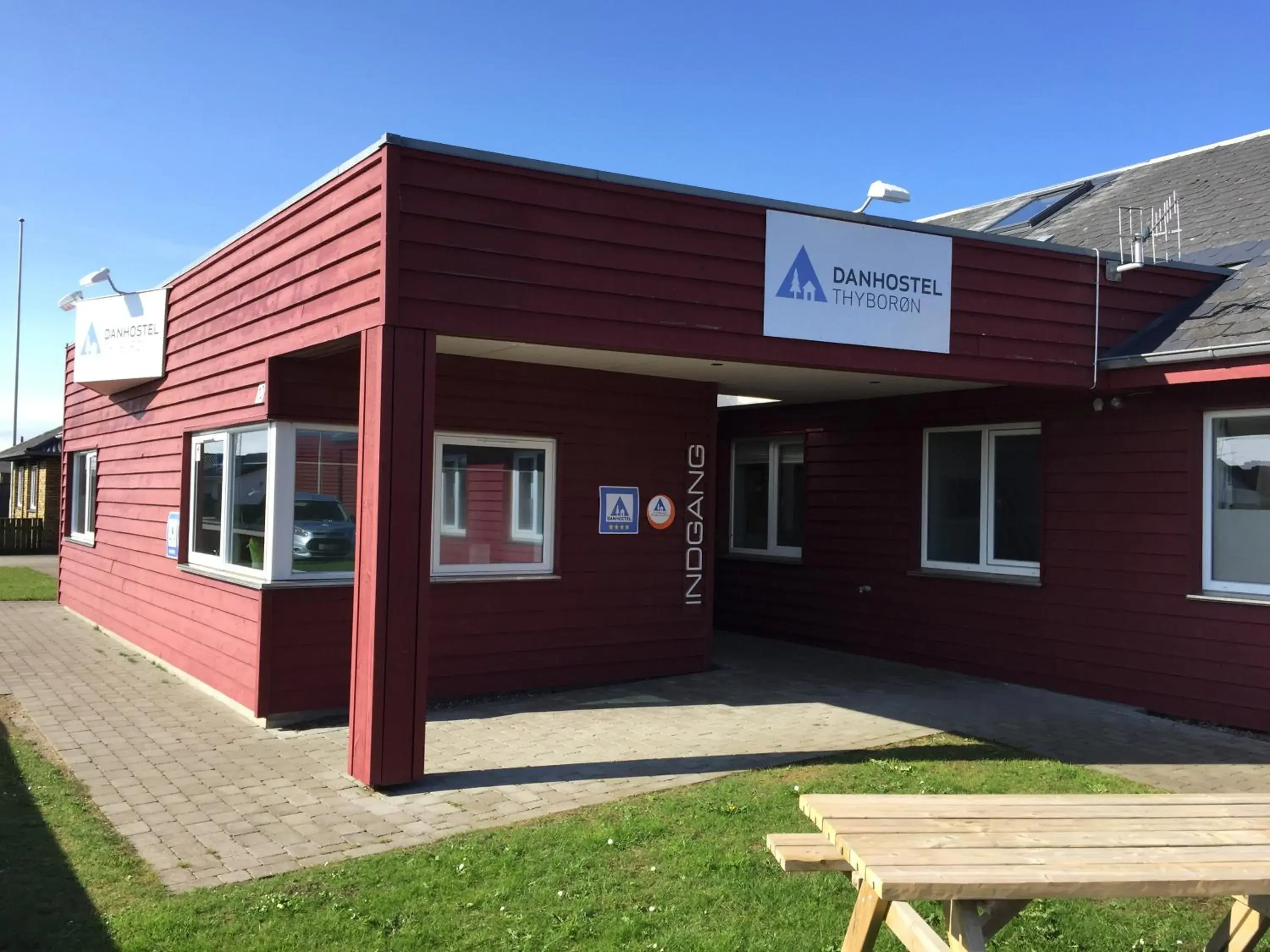 Facade/entrance in Danhostel Thyborøn Facade/entrance in Danhostel Thyborøn