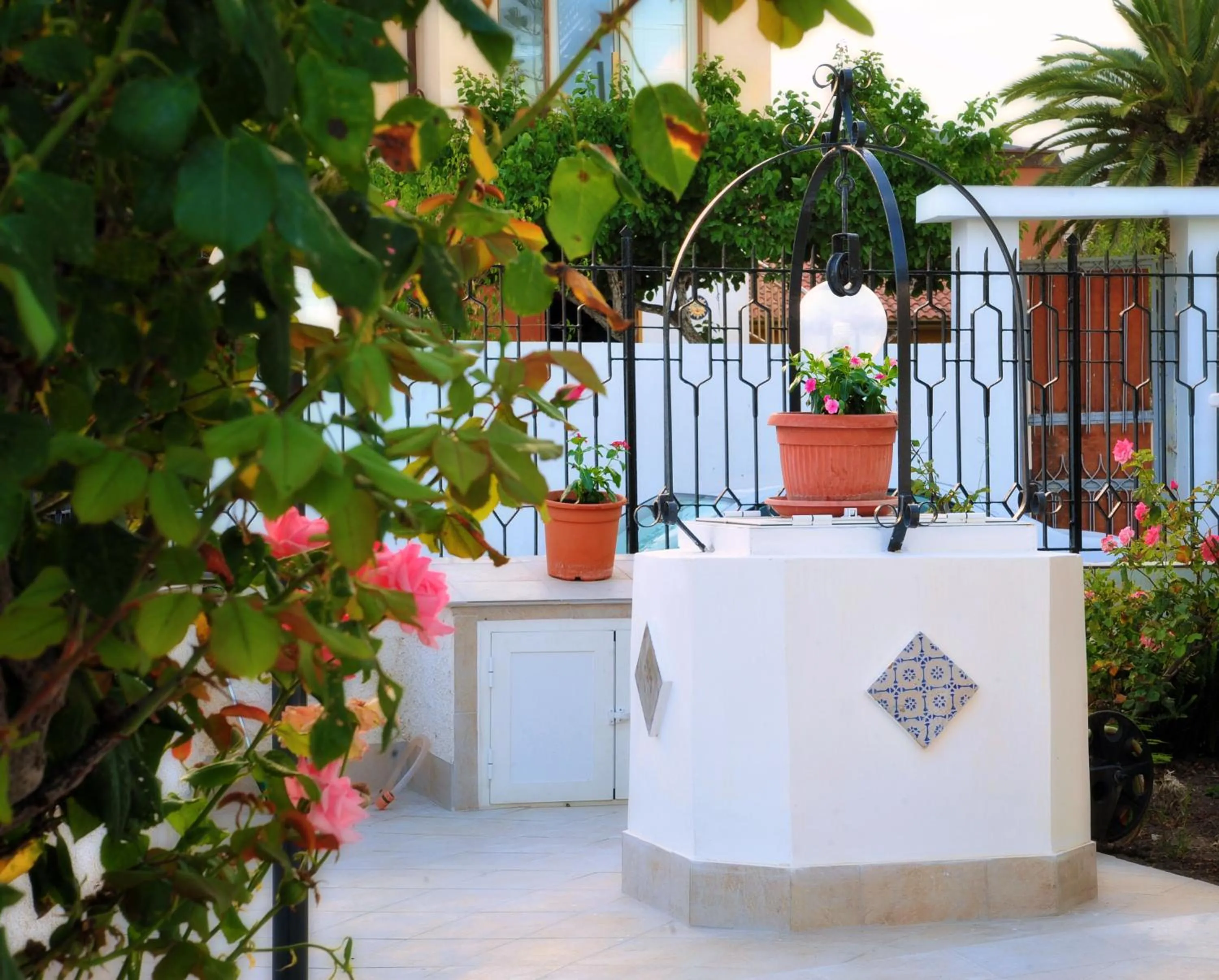 Property building in B&B Villa Achibea