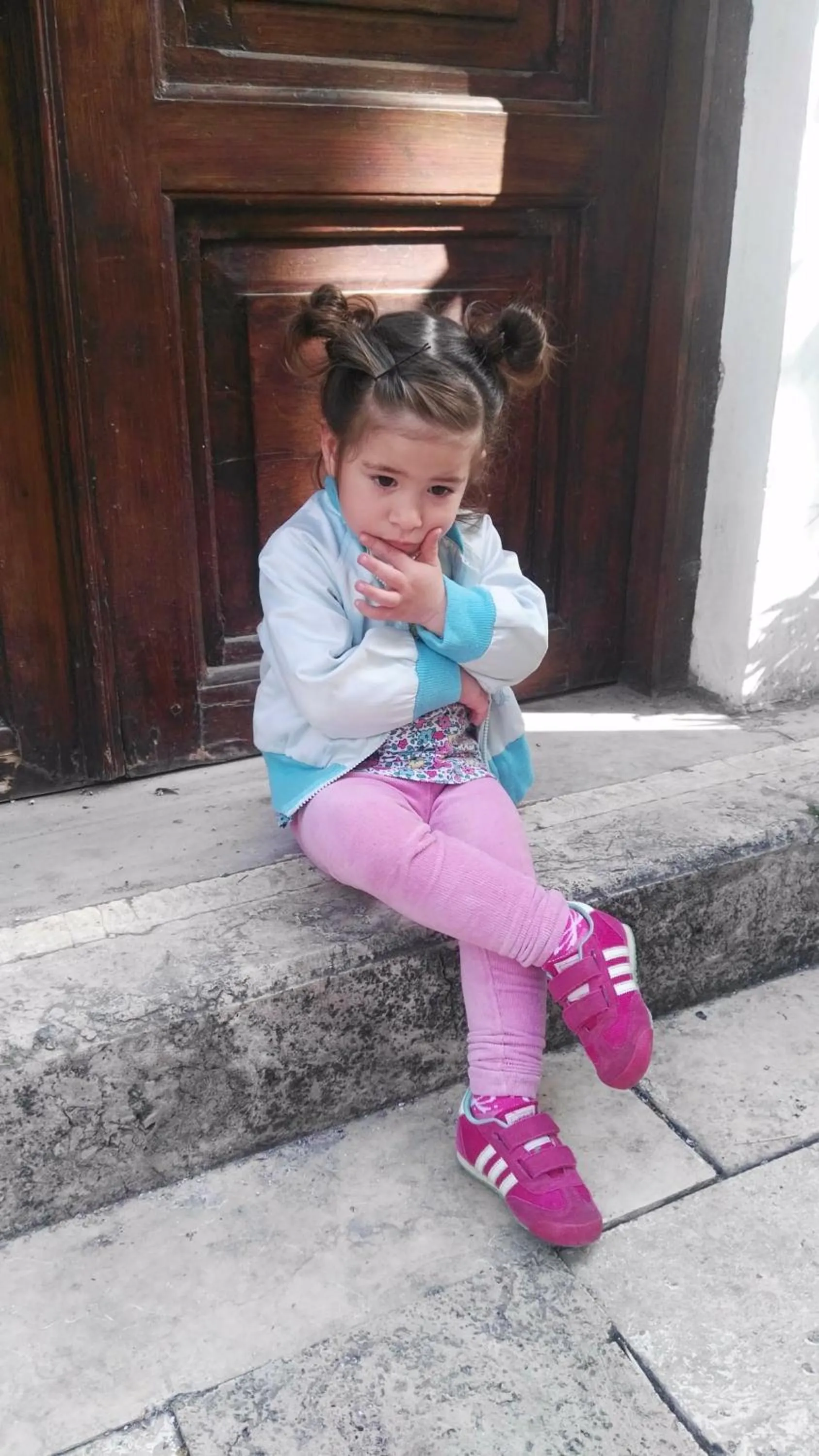 Family in Otel Wood House