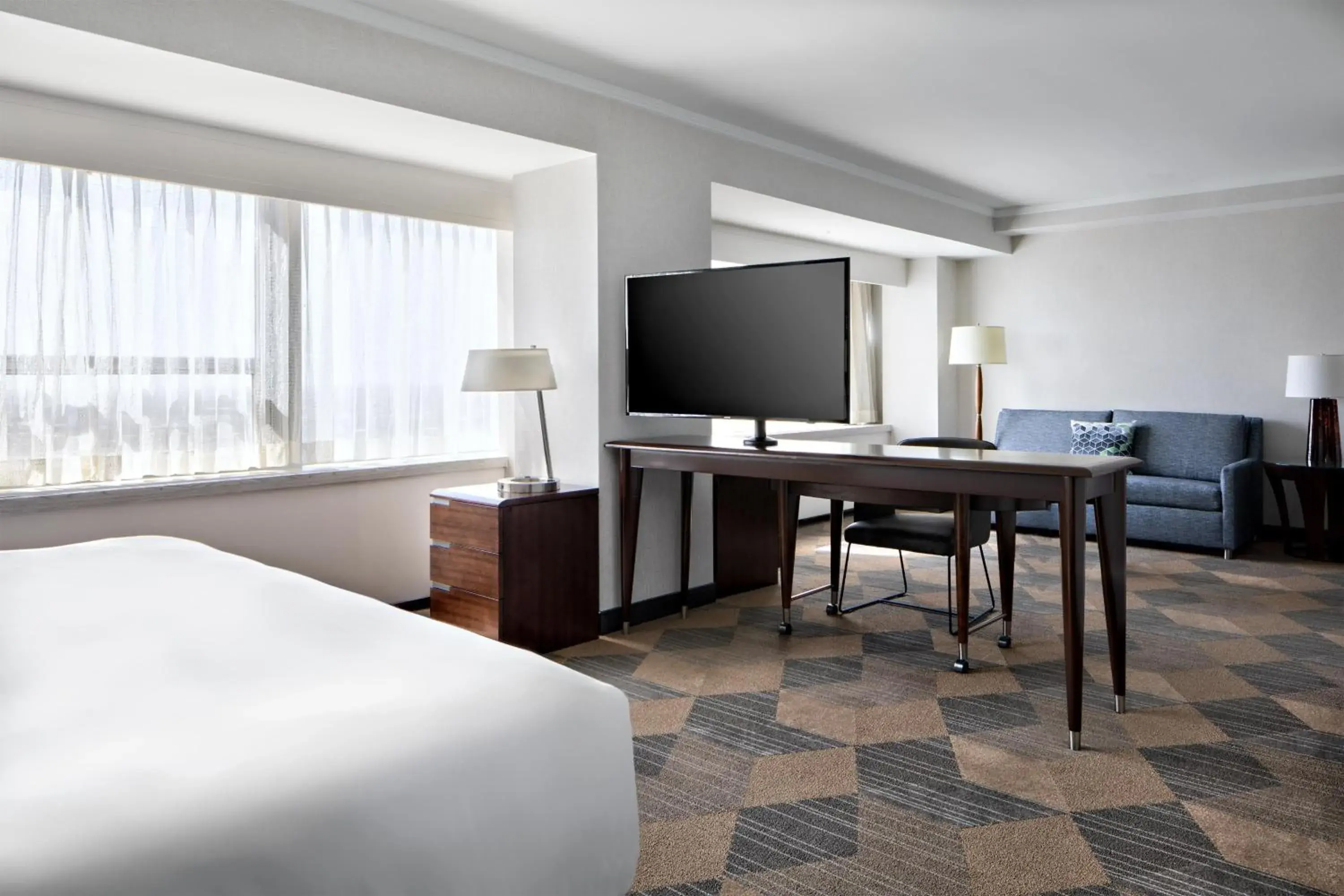 Junior Suite, 1 King, Sofa bed in Sheraton Dallas Hotel Junior Suite, 1 King, Sofa bed in Sheraton Dallas Hotel