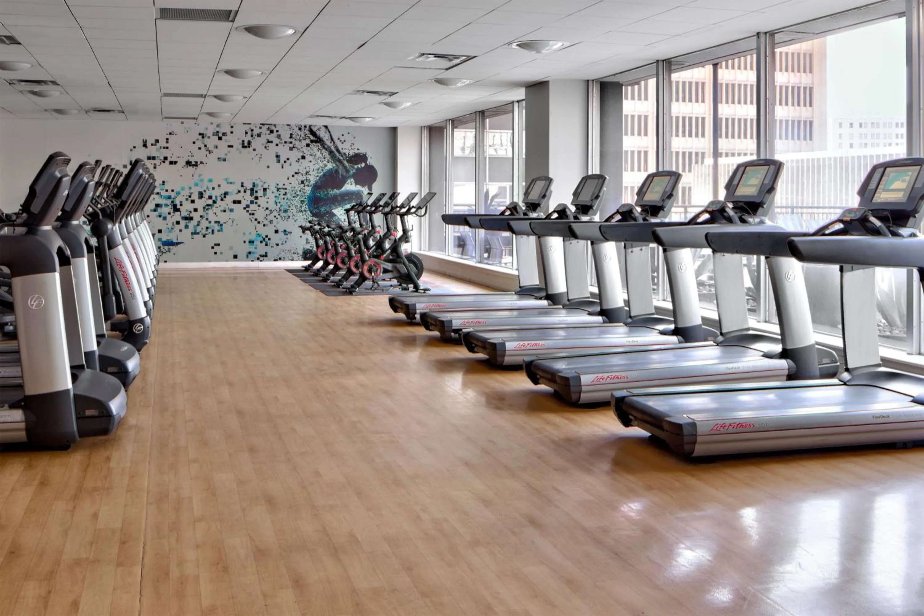 Fitness centre/facilities in Sheraton Dallas Hotel