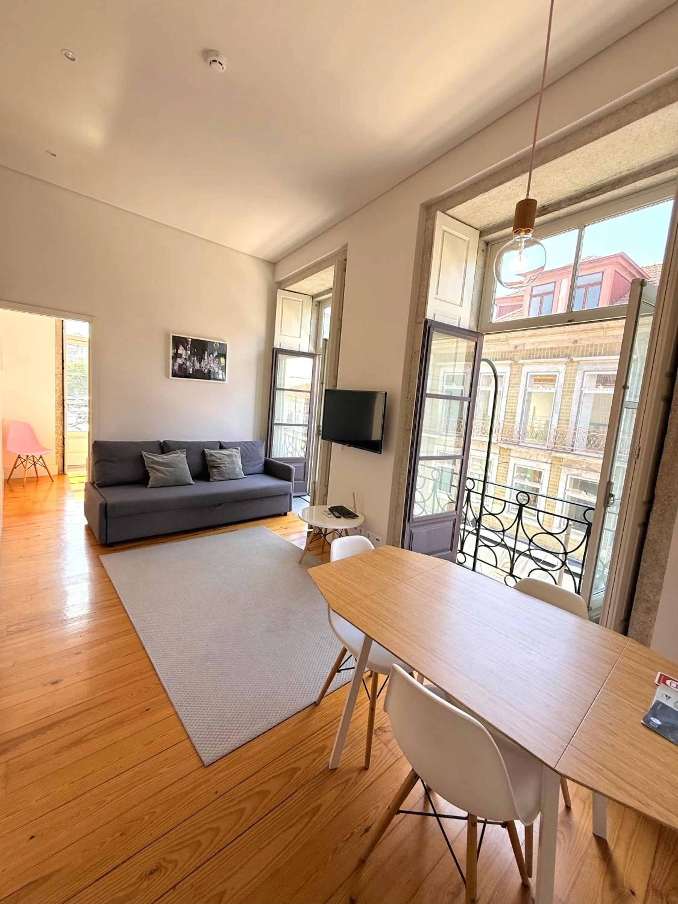 TV and multimedia in Porto Cinema Apartments