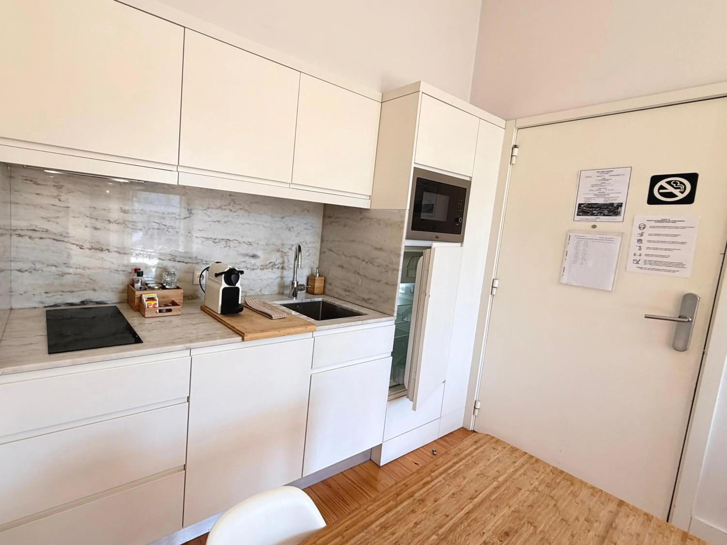 Coffee/tea facilities in Porto Cinema Apartments