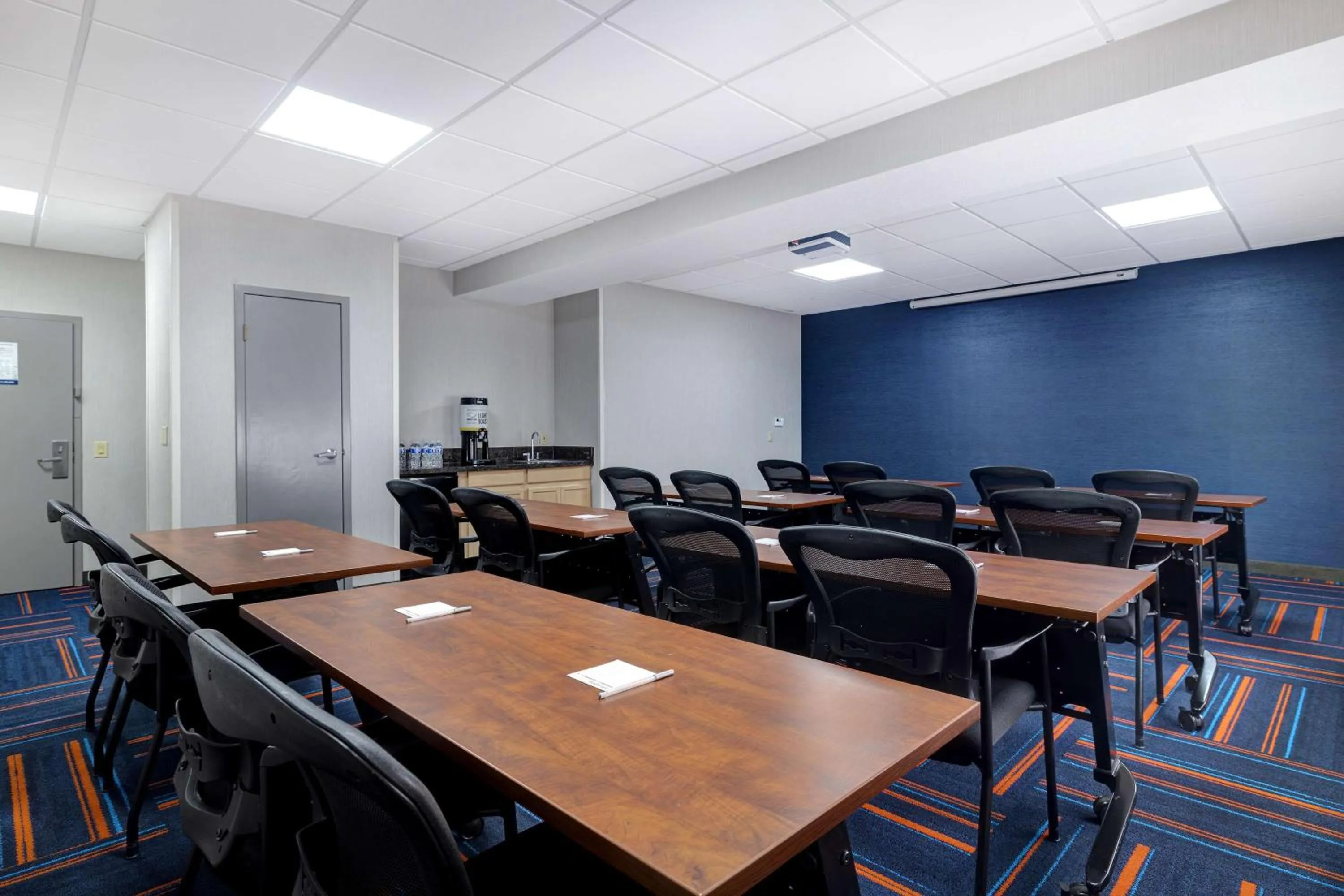 Meeting/conference room in Hampton Inn by Hilton in Hot Springs, Arkansas