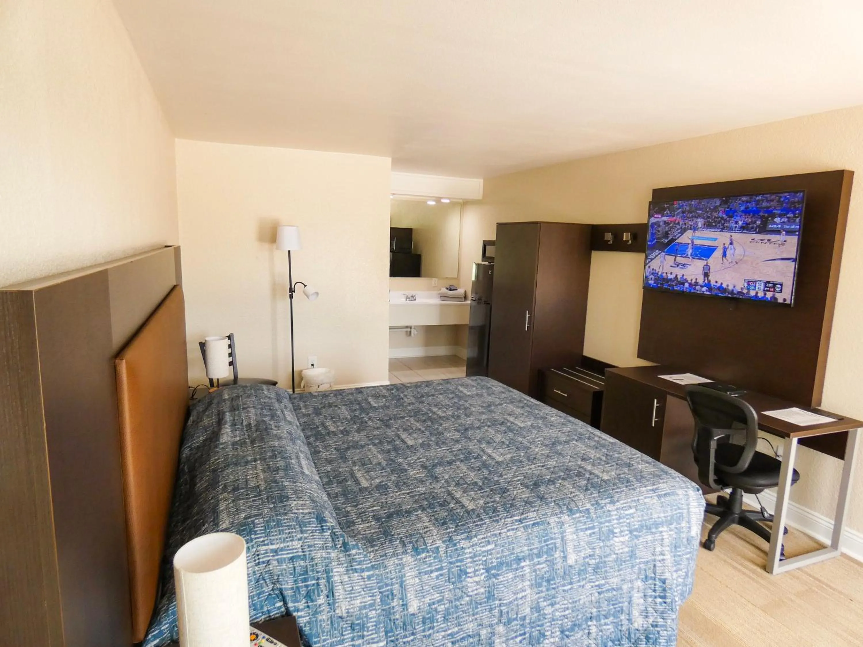 Bedroom, Bed in Gators Inn on the Bayou