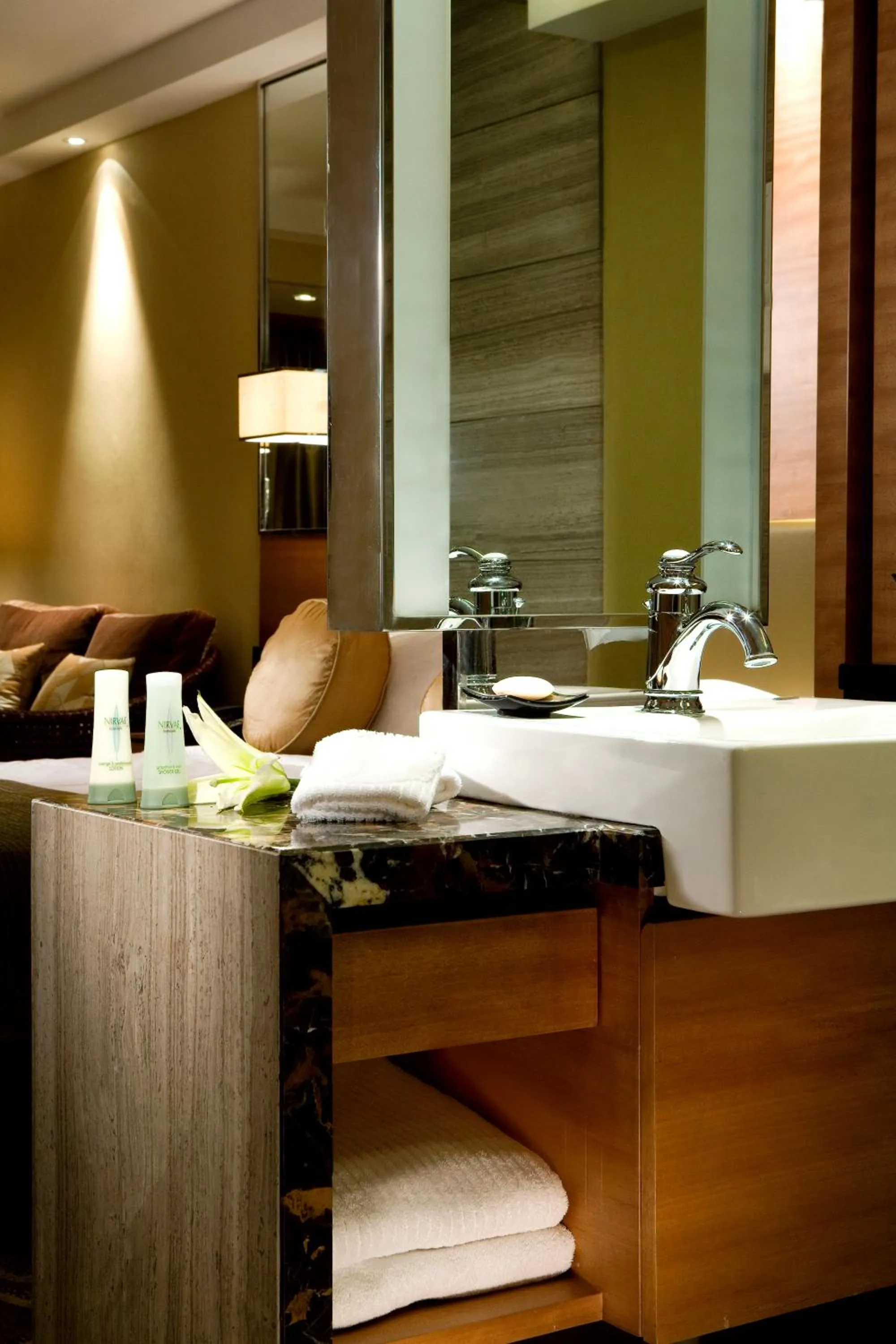 Bathroom in Jianguo Hotel