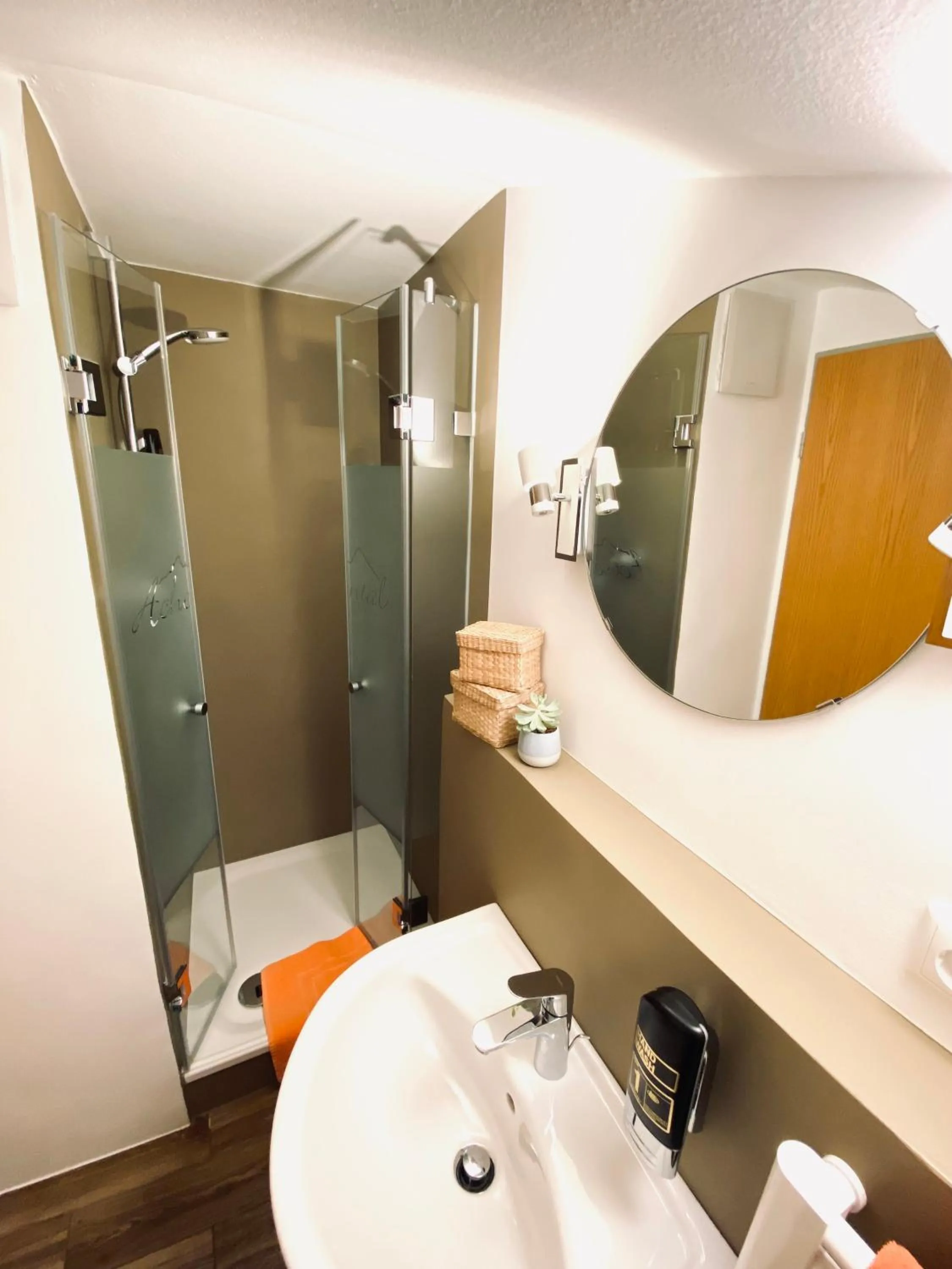 Bathroom in Gästehaus Achental