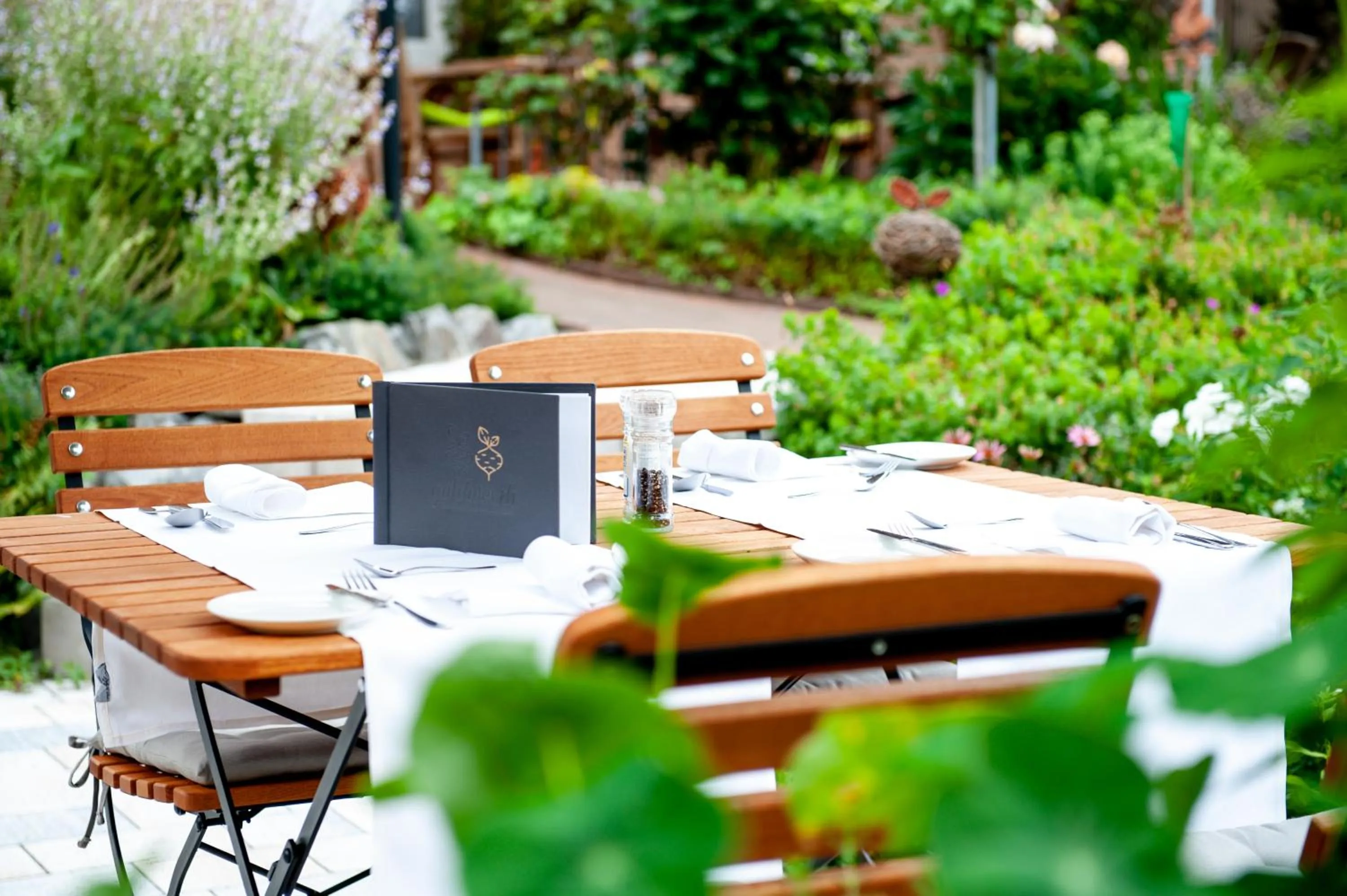 Restaurant/places to eat in Bio-Hotel Melter