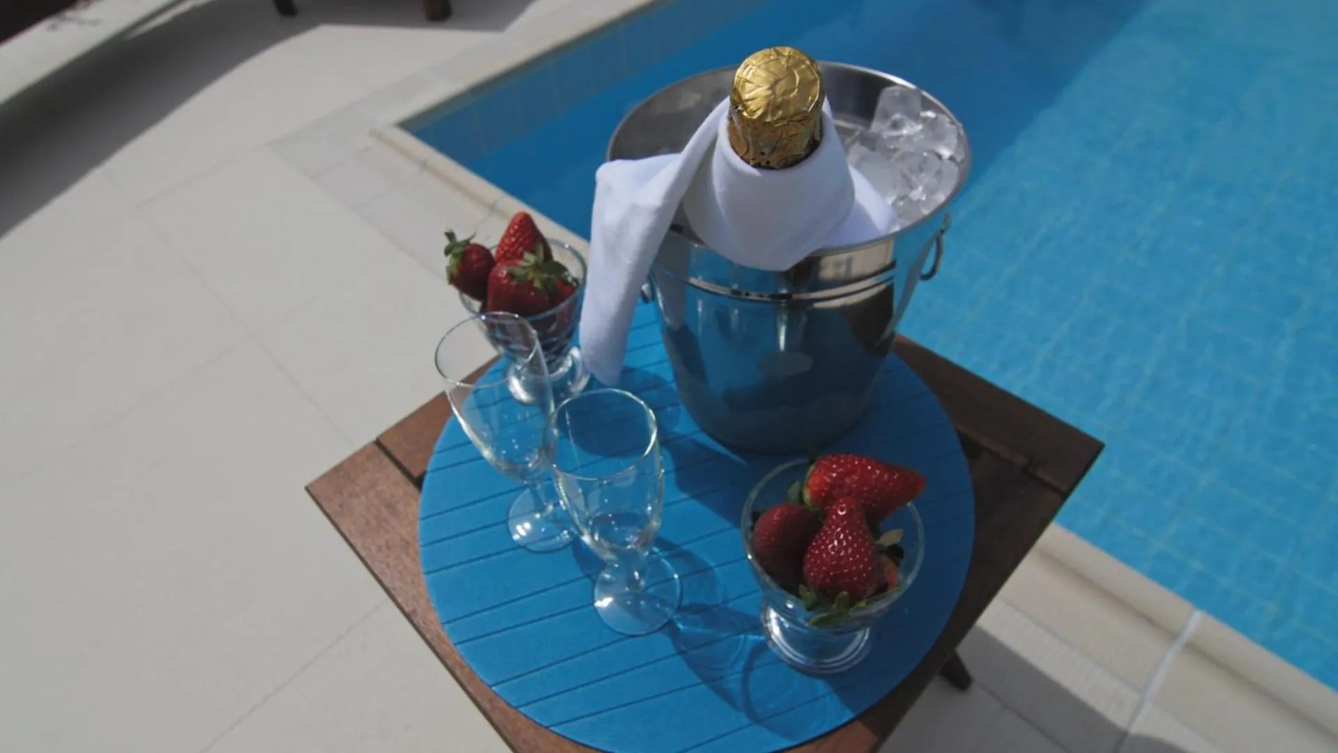 Swimming pool in Navigantes Superior
