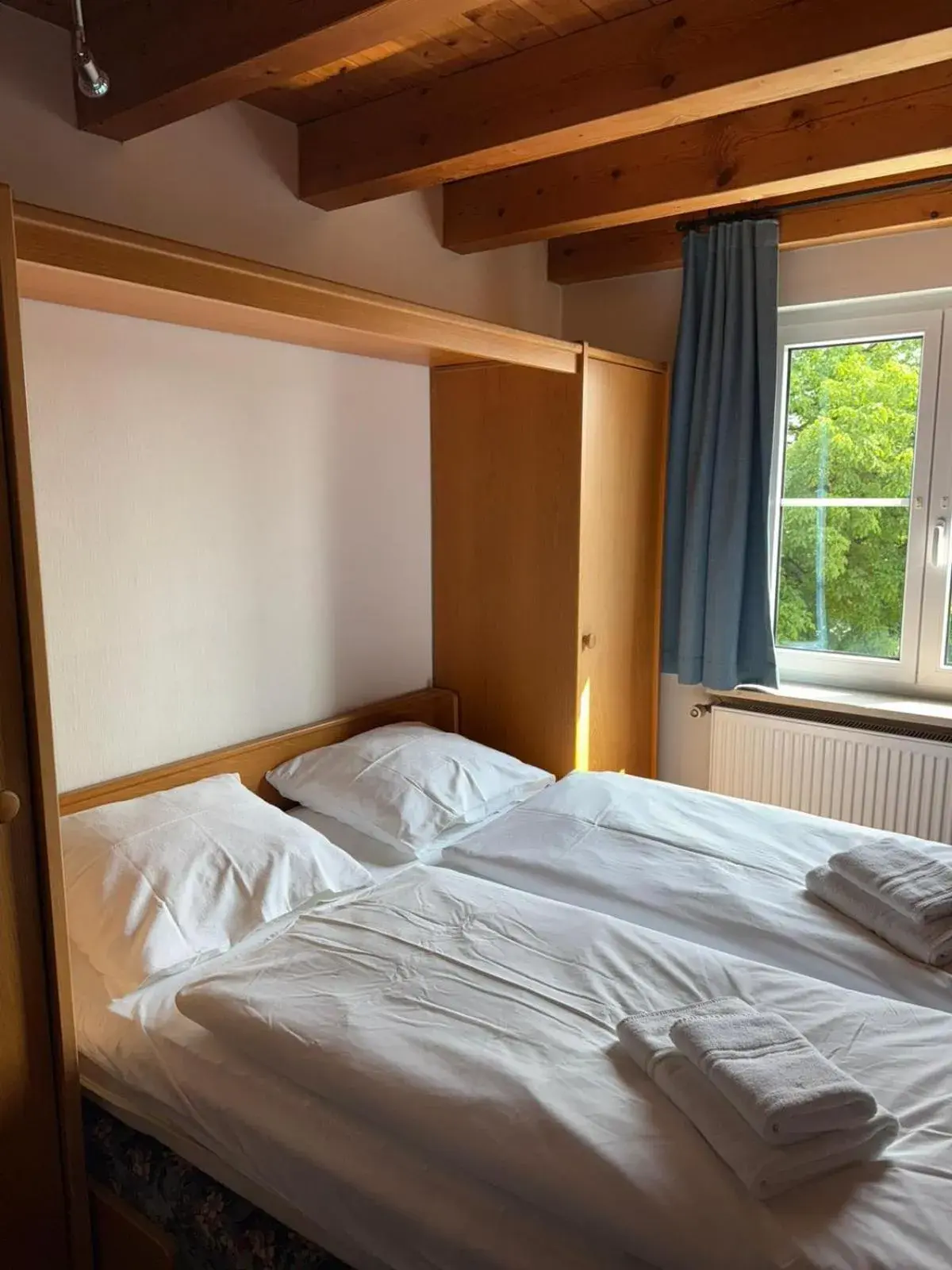 Quintuple Room (5 Adults) in Hotel Bayerischer Hof Rehlings Quintuple Room (5 Adults) in Hotel Bayerischer Hof Rehlings