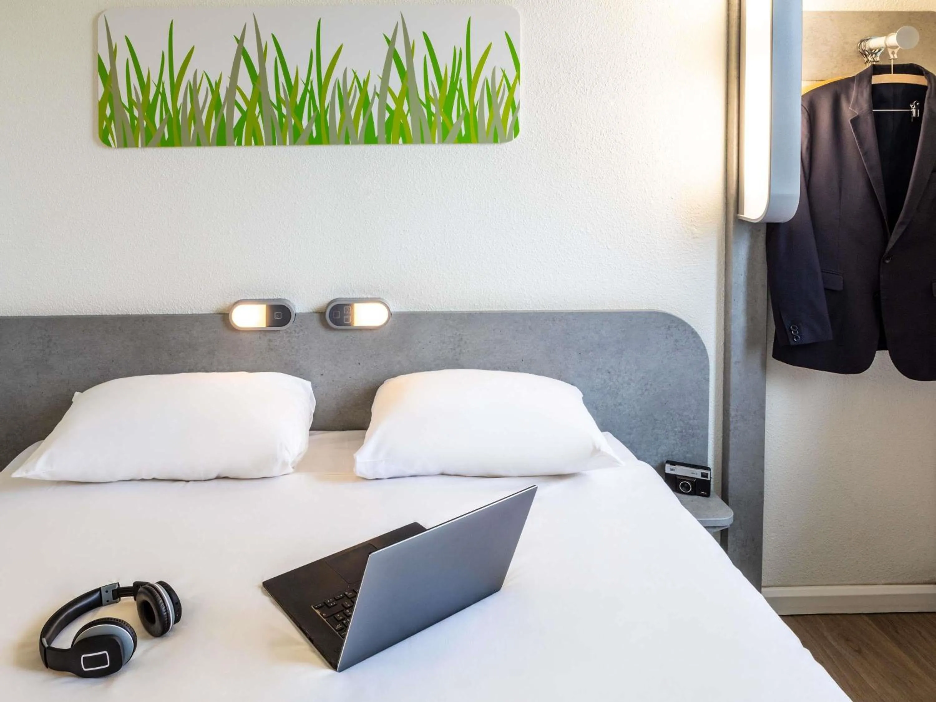Bedroom, Bed in ibis budget Roissy CDG Paris Nord 2