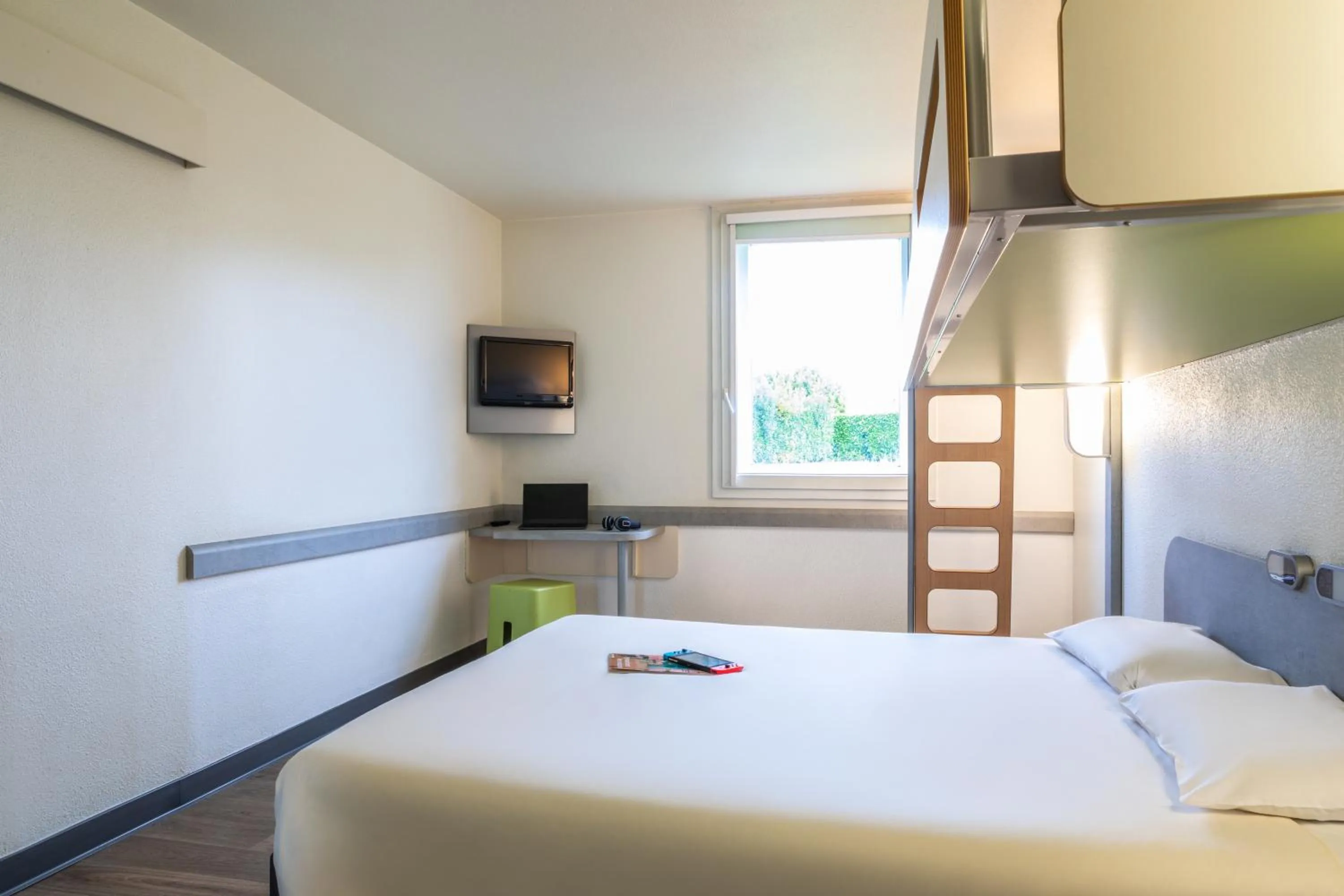Bed in ibis budget Roissy CDG Paris Nord 2