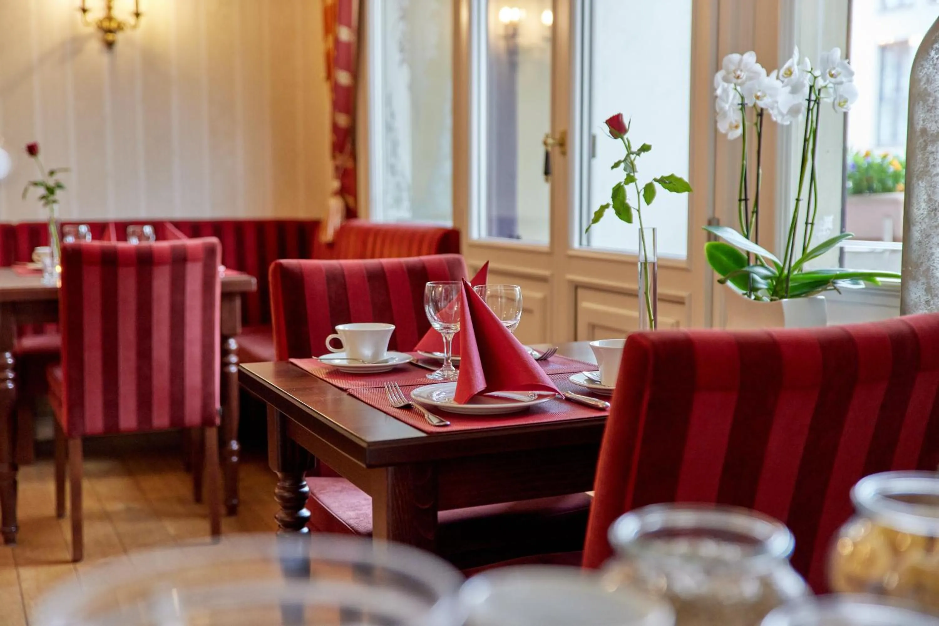 Breakfast in Hotel Sankt Maximilian "inklusive Parkplatz"