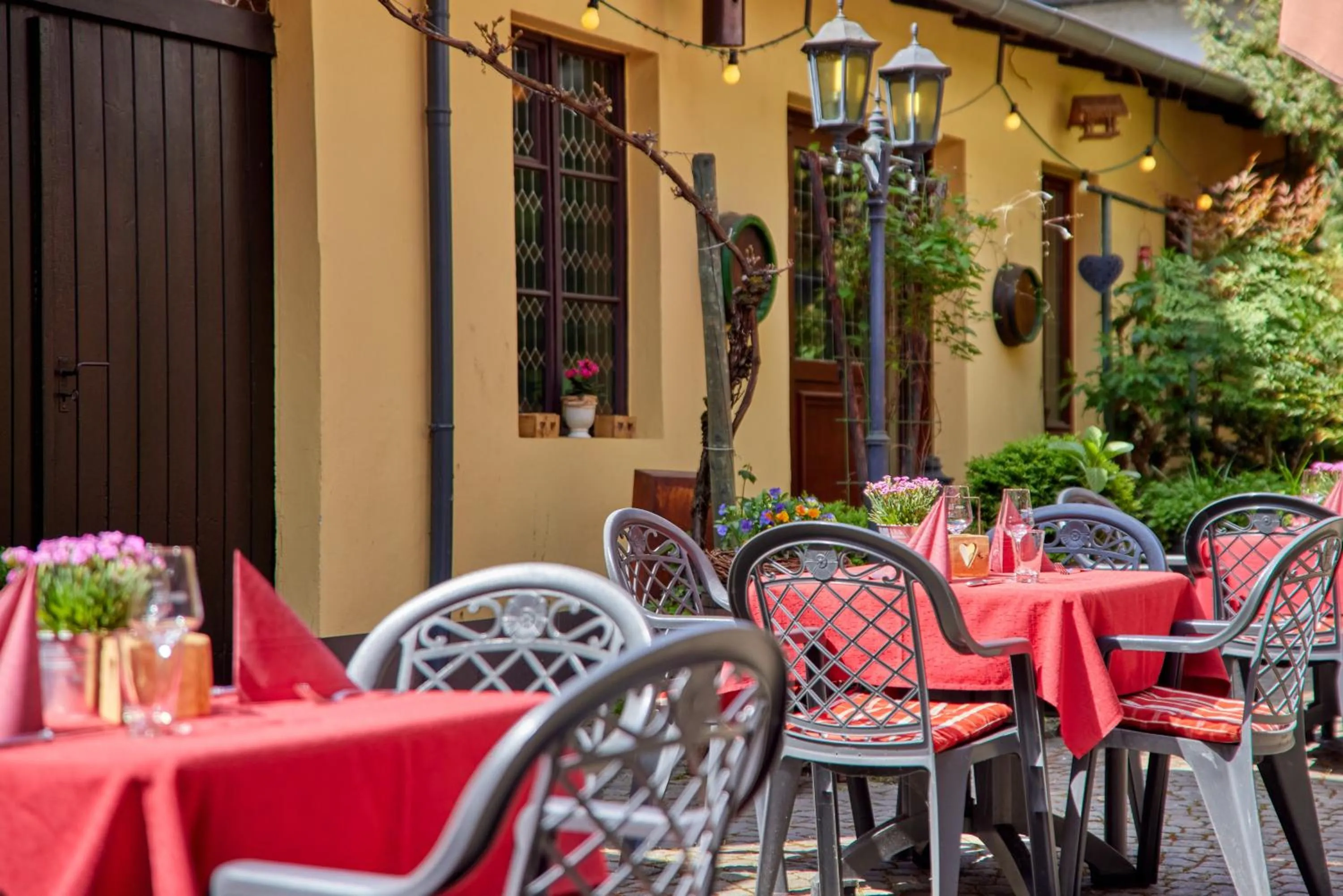 Patio in Hotel Sankt Maximilian "inklusive Parkplatz"