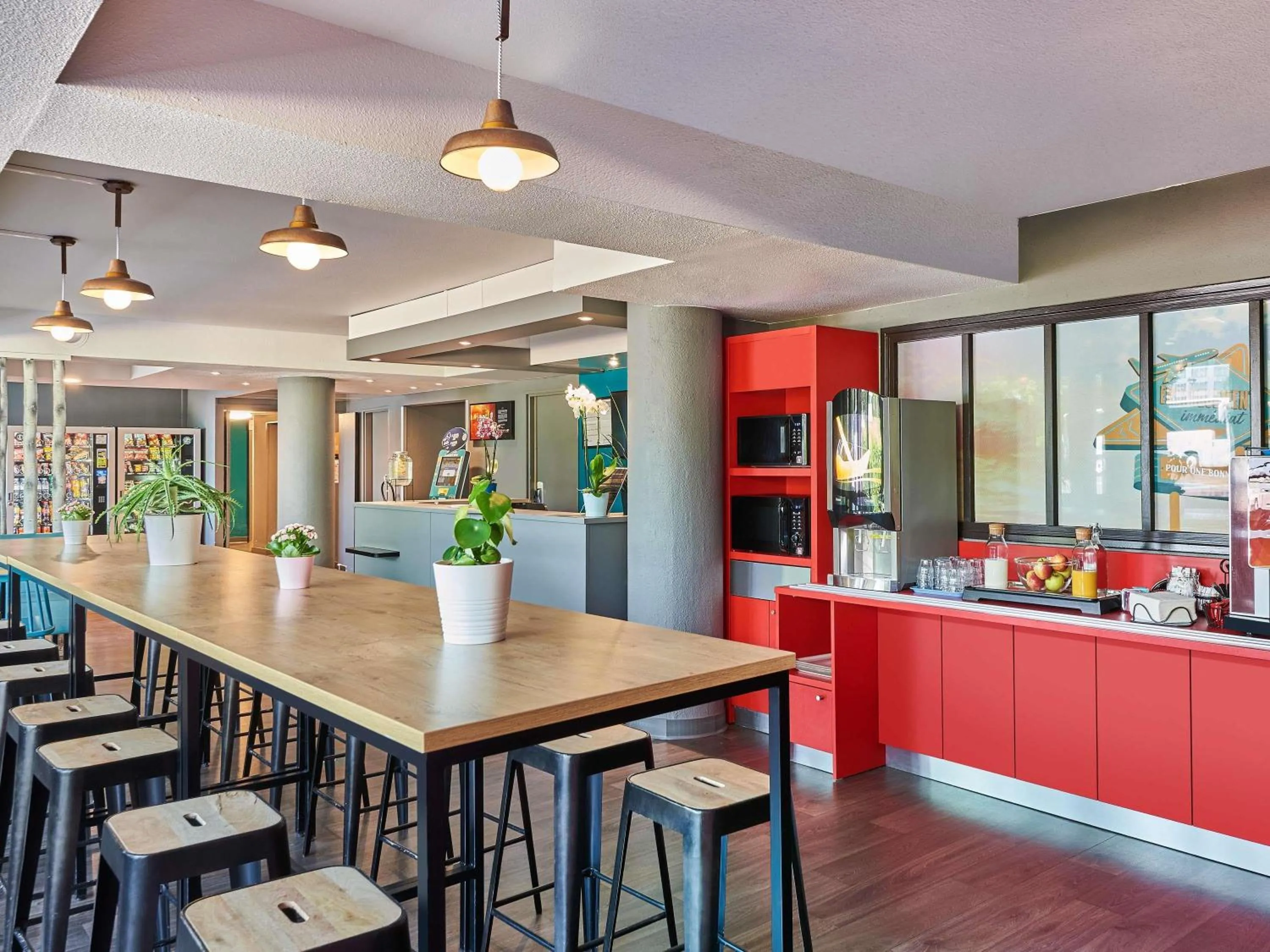 Breakfast in hotelF1 Roissy CDG Pn2