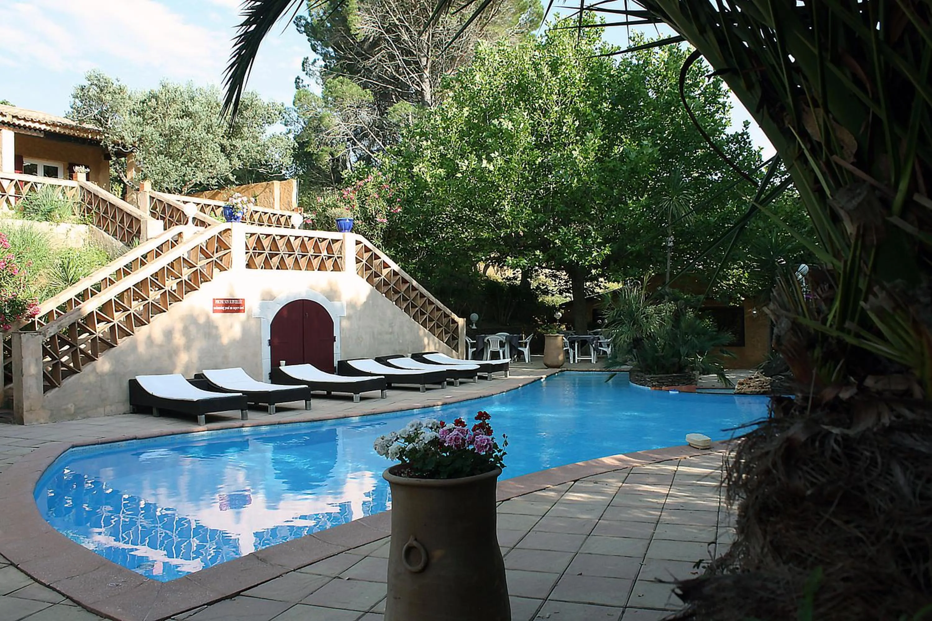 Garden in Athénopolis