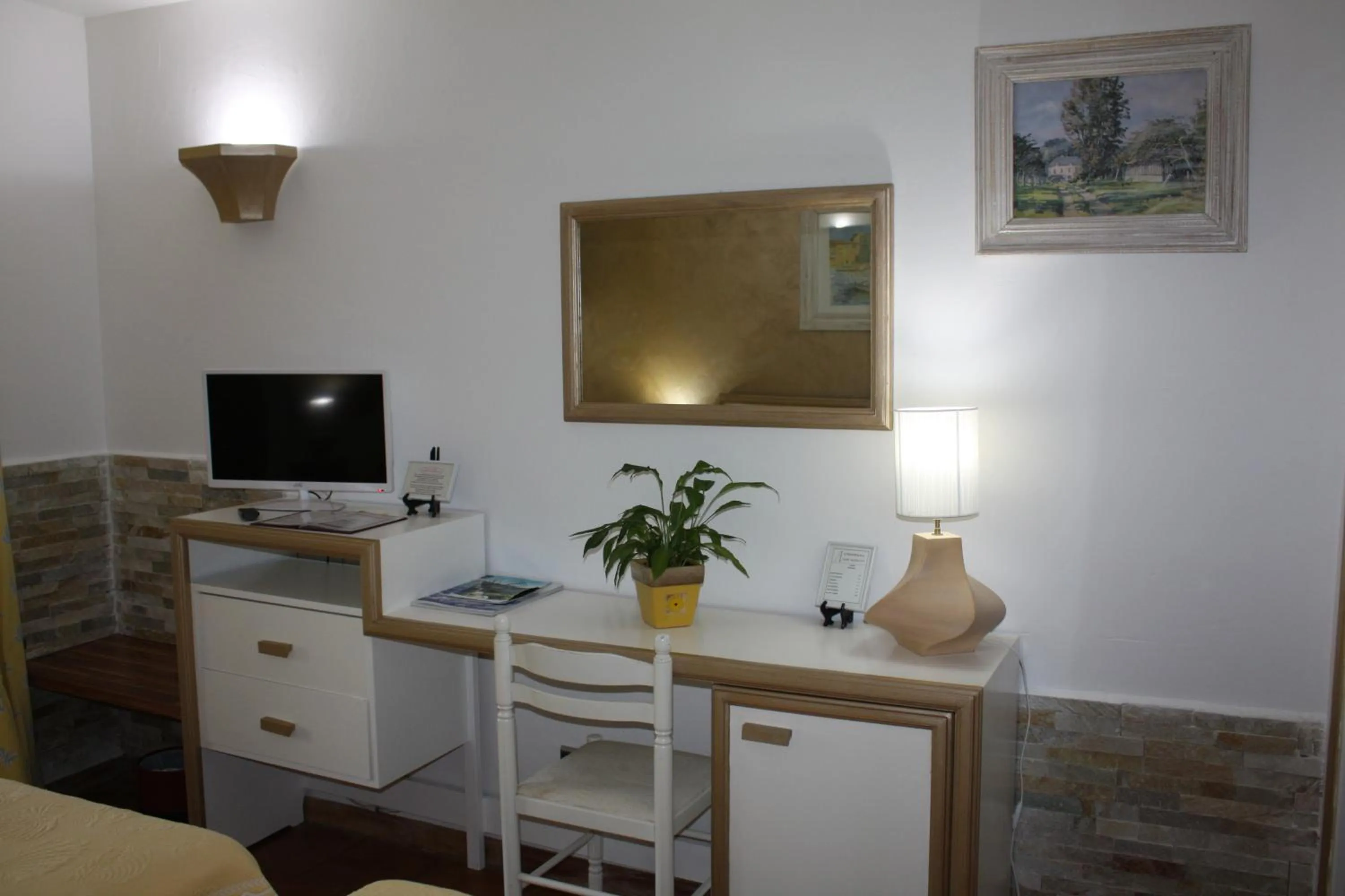 Bedroom in Athénopolis