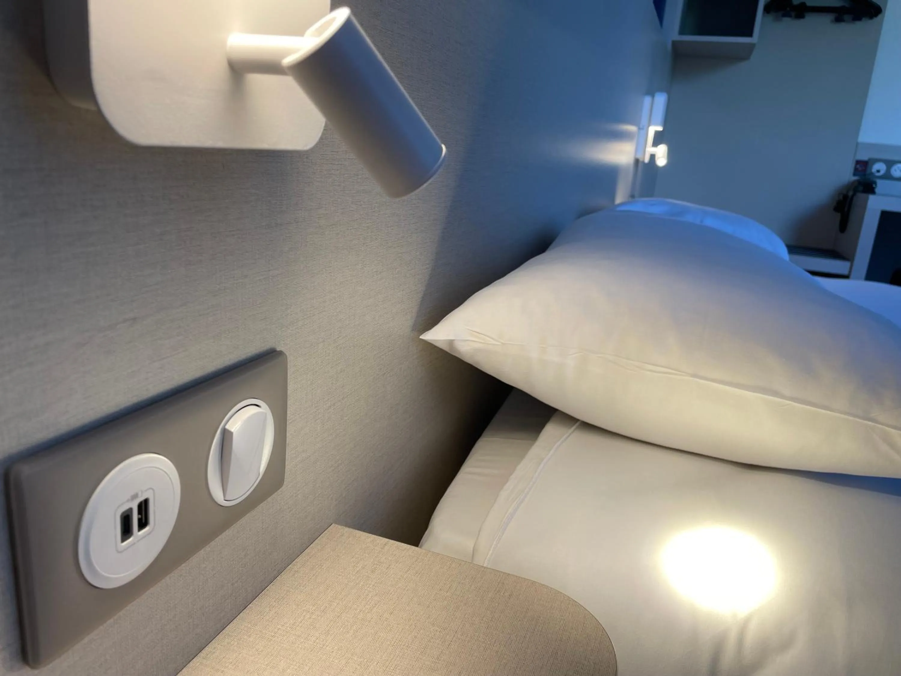 Bed in Kyriad Direct - Bourg les Valence