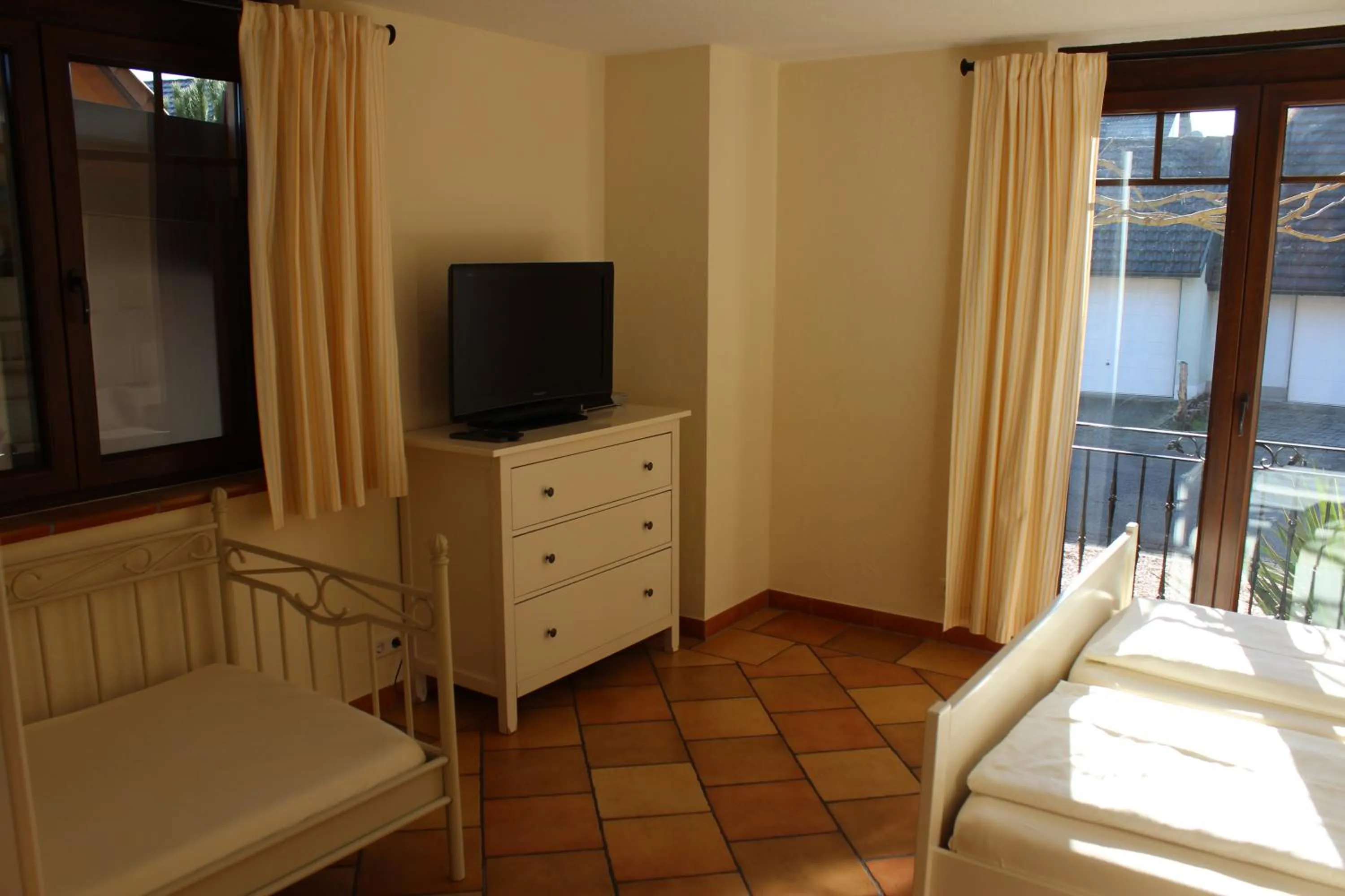 Bed in Pension Vanii, Apartments