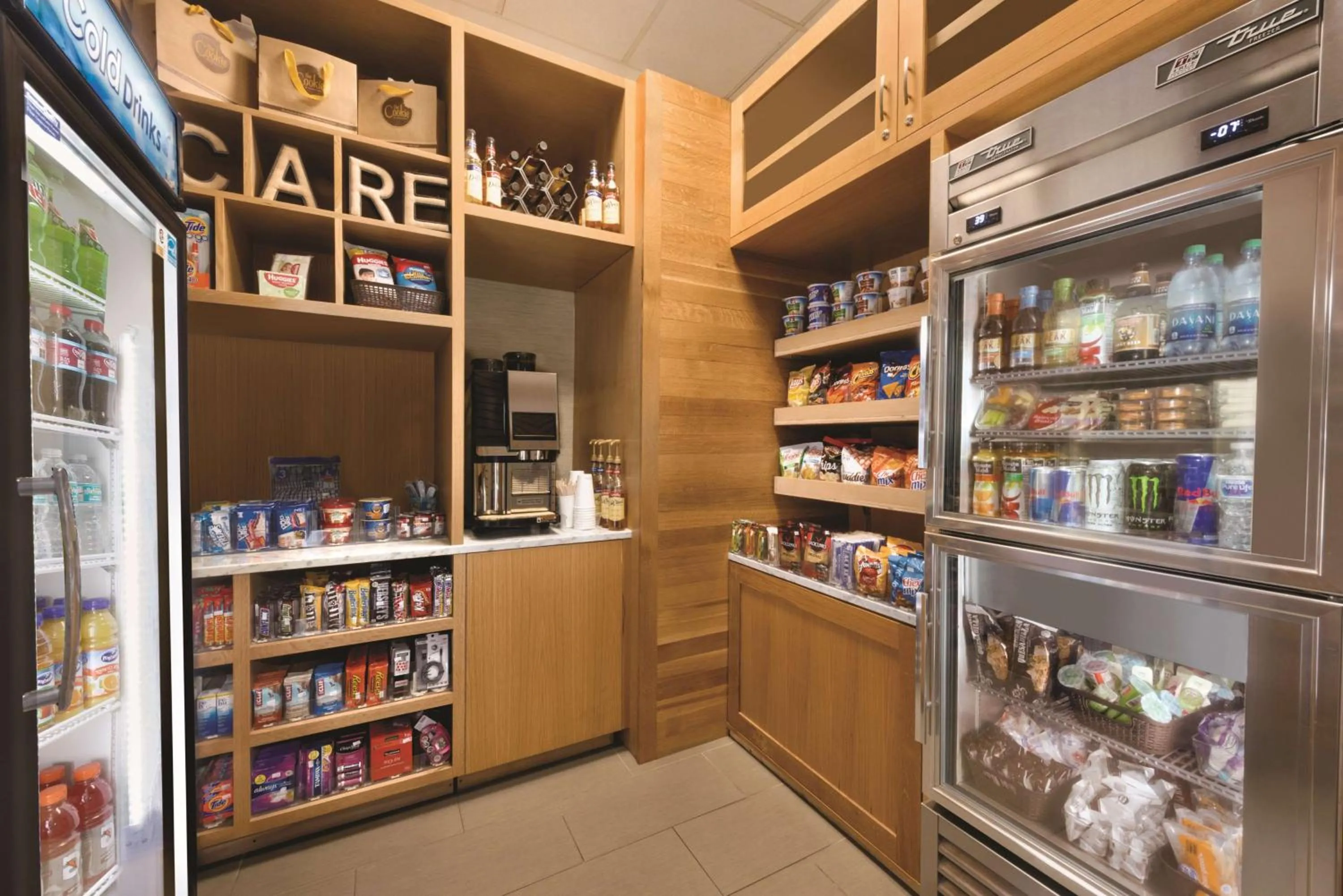 Restaurant/places to eat in DoubleTree by Hilton Milwaukee/Brookfield