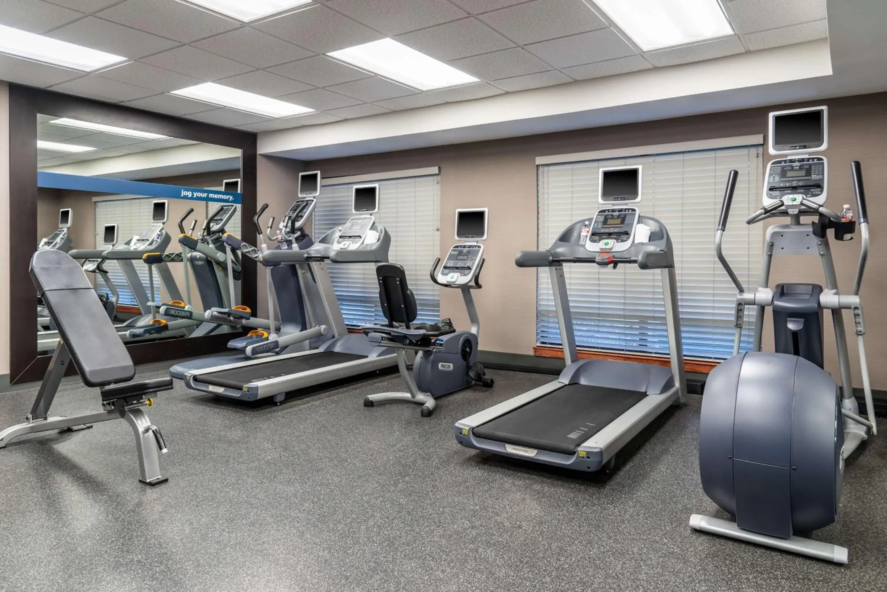 Fitness centre/facilities in Hampton Inn Kansas City-Lee's Summit Fitness centre/facilities in Hampton Inn Kansas City-Lee's Summit