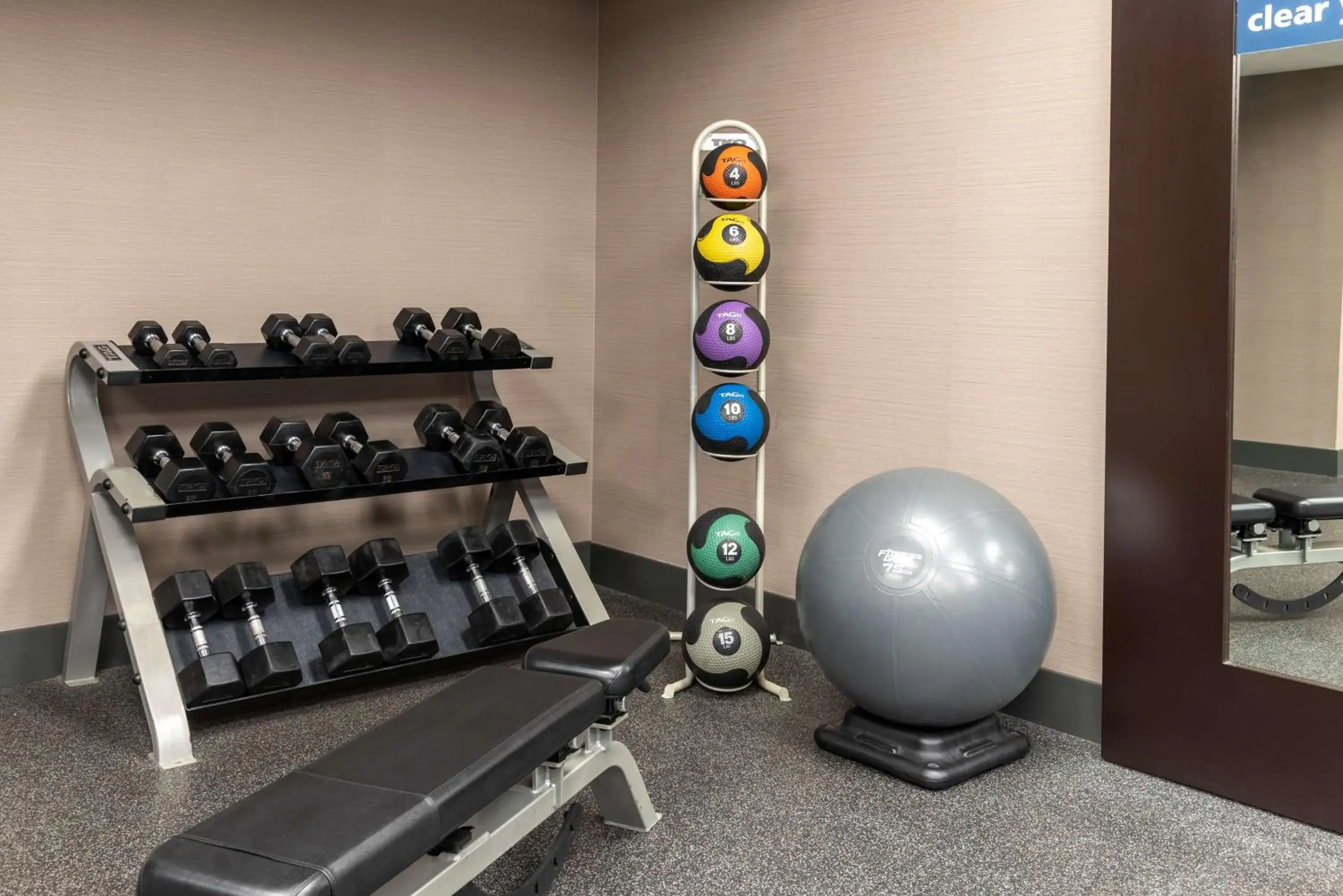 Fitness centre/facilities in Hampton Inn Kansas City-Lee's Summit Fitness centre/facilities in Hampton Inn Kansas City-Lee's Summit