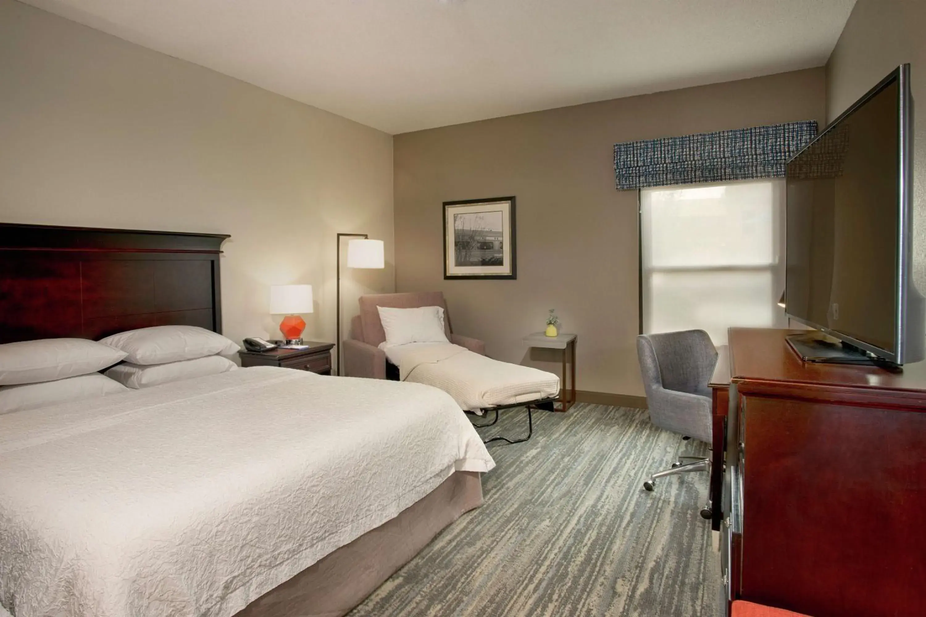 Bedroom, Bed in Hampton Inn Memphis/Collierville Bedroom, Bed in Hampton Inn Memphis/Collierville