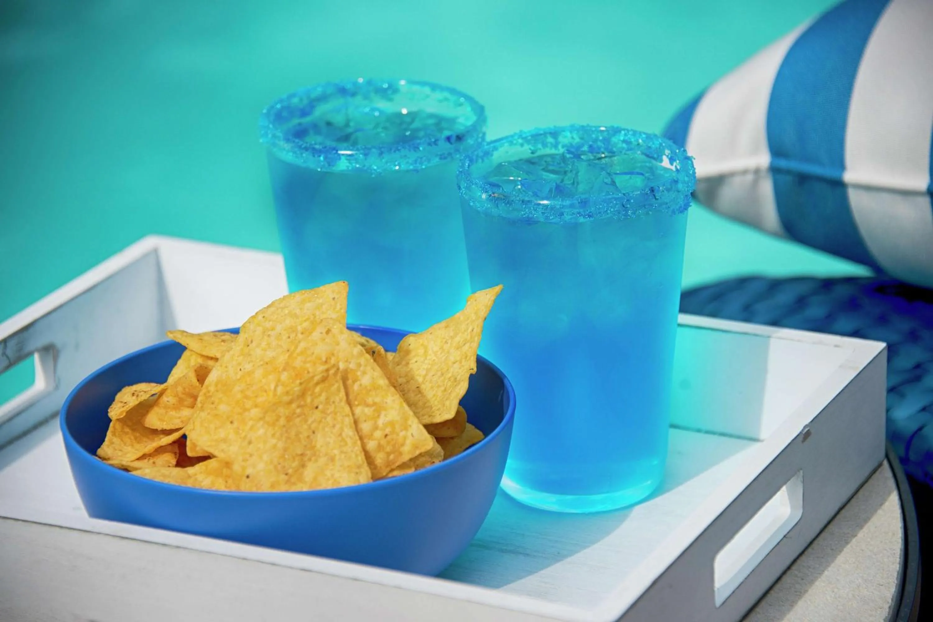 Pool view in Hampton Inn Memphis/Collierville