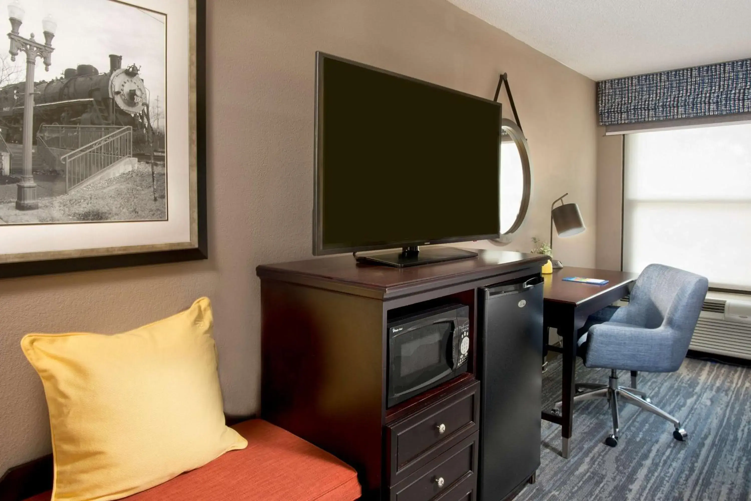 Bedroom in Hampton Inn Memphis/Collierville Bedroom in Hampton Inn Memphis/Collierville