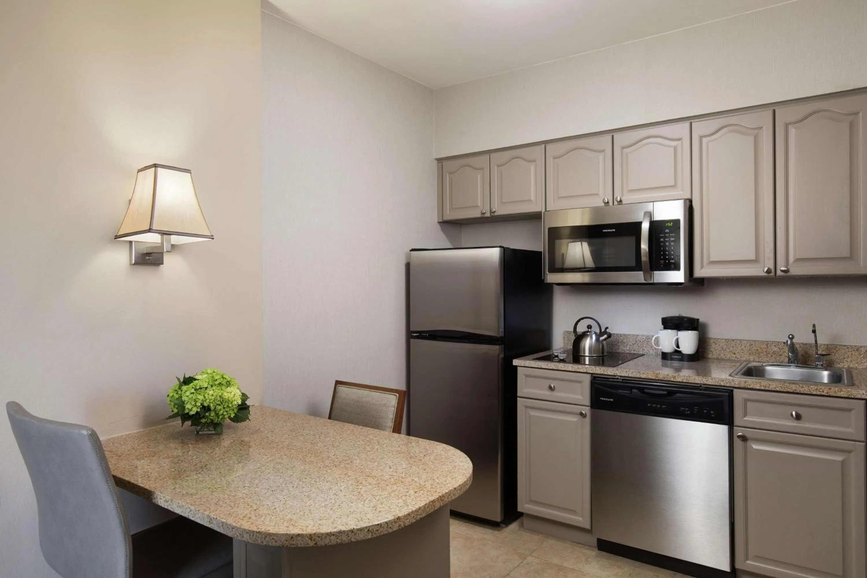 Kitchen or kitchenette in Homewood Suites by Hilton Lubbock