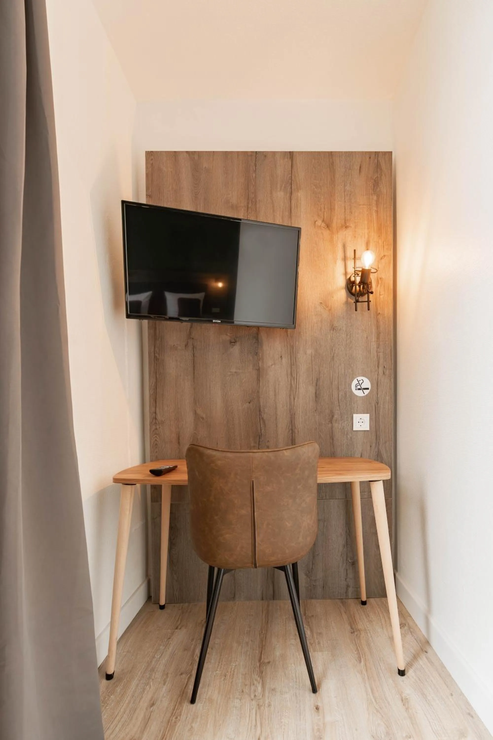 TV and multimedia in Hotel Enger Hof