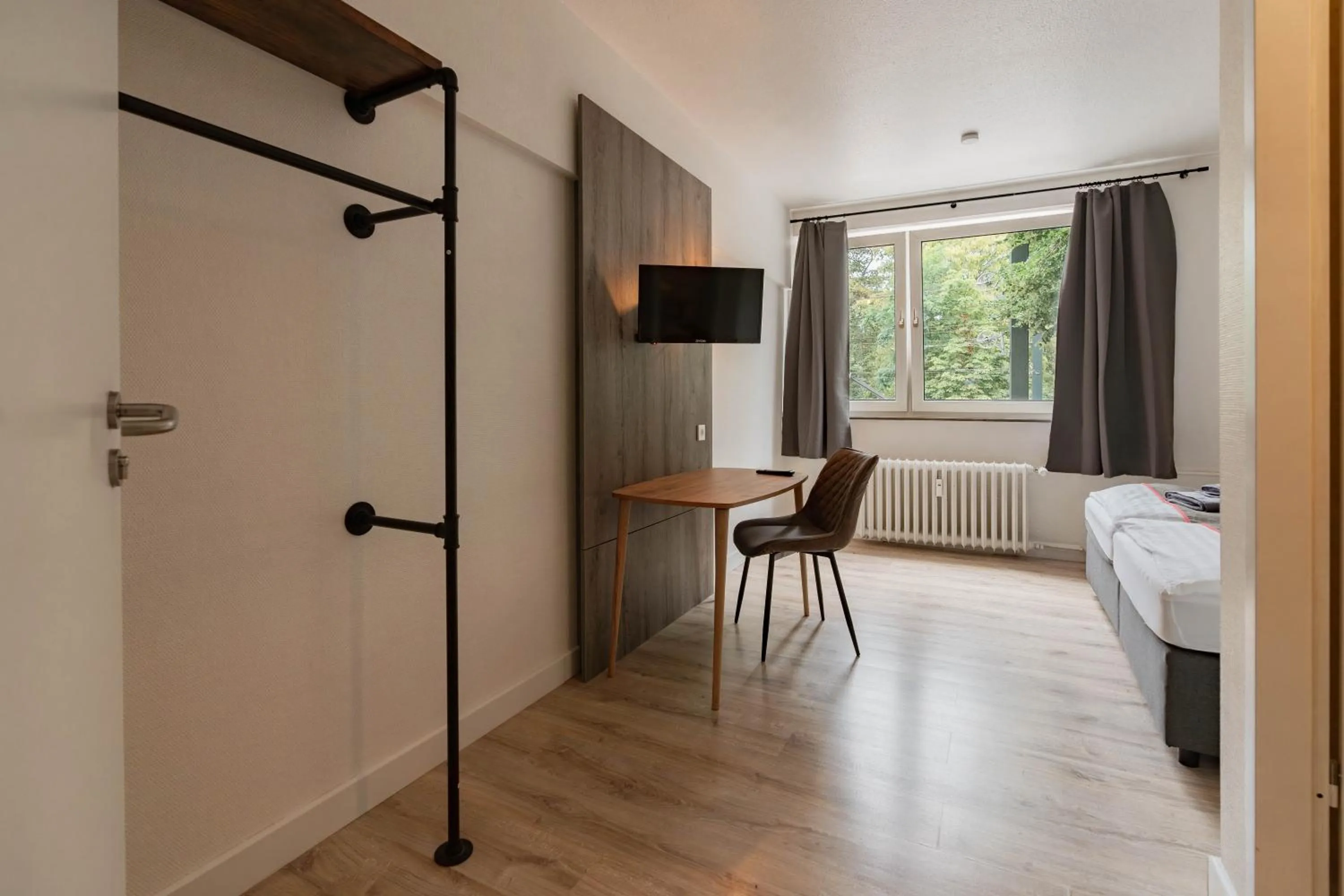 TV and multimedia in Hotel Enger Hof