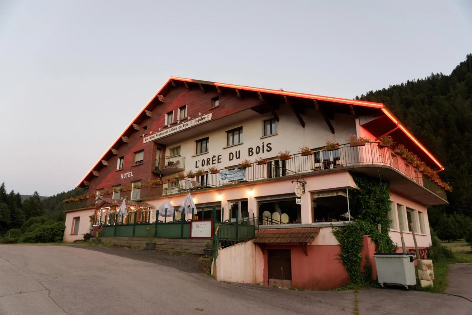Hôtel L'Orée du Bois
