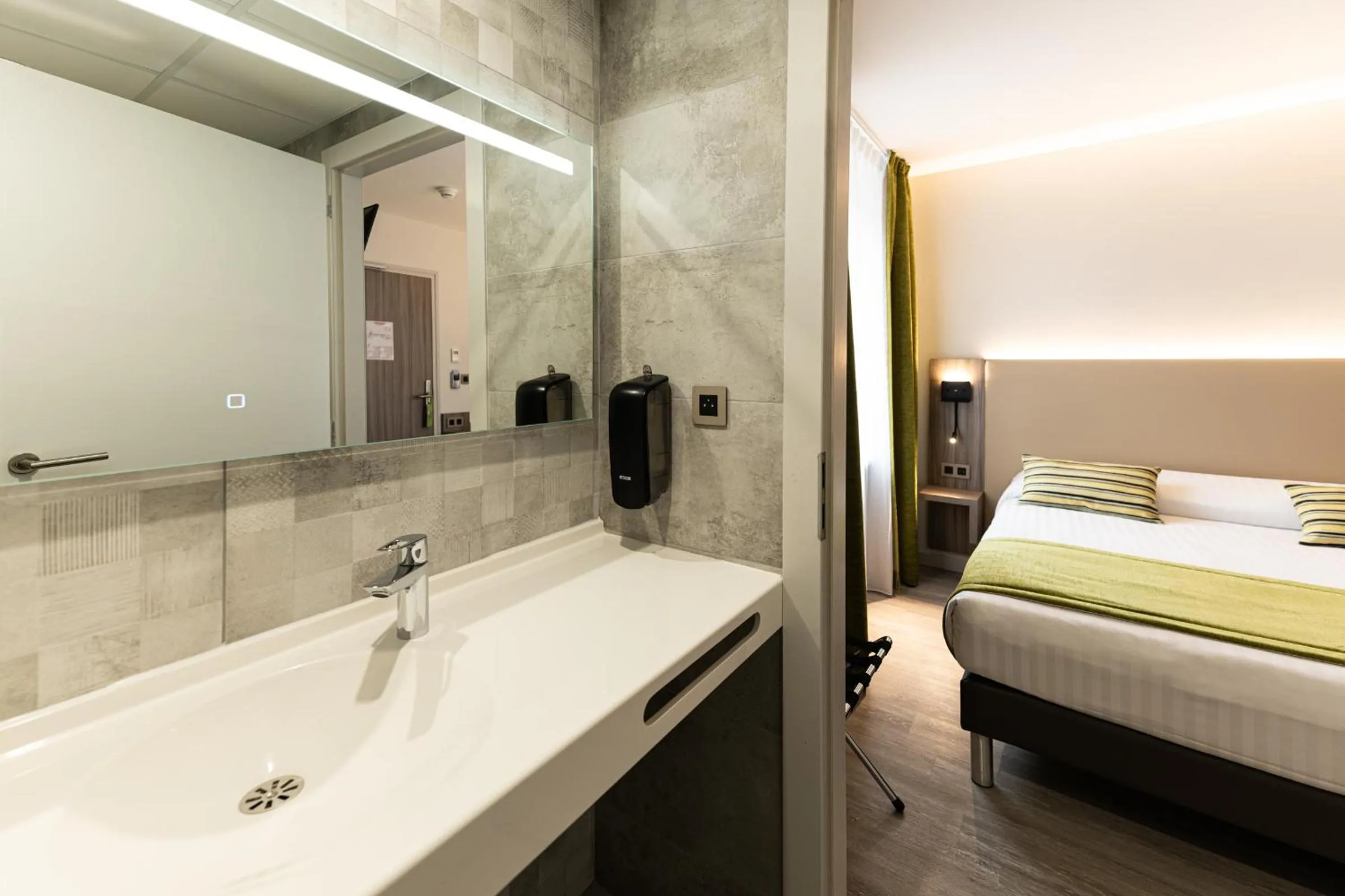 Hotel Cheval De Bronze