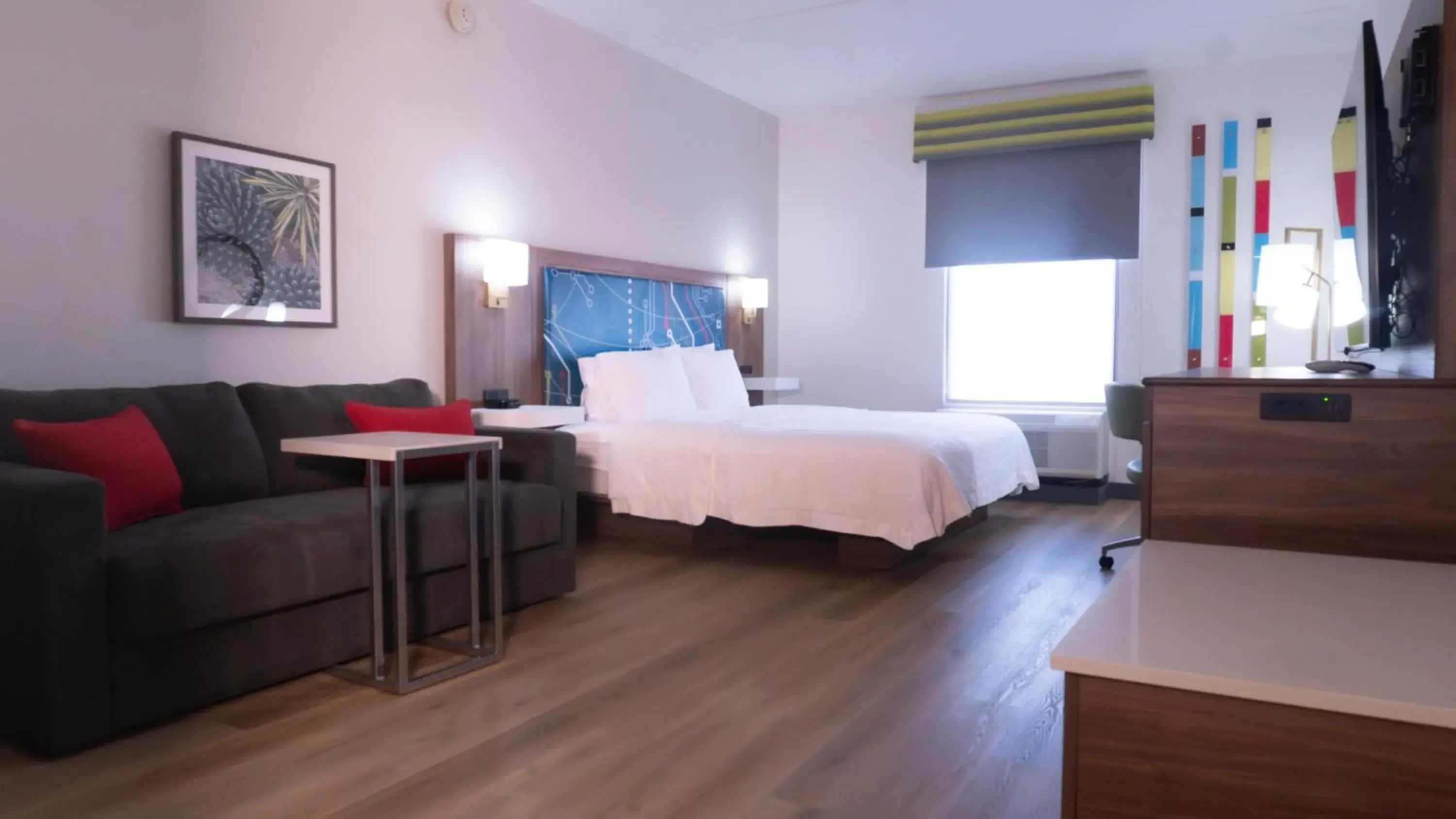 Living room, Bed in Hampton Inn and Suites Houston-Katy Living room, Bed in Hampton Inn and Suites Houston-Katy