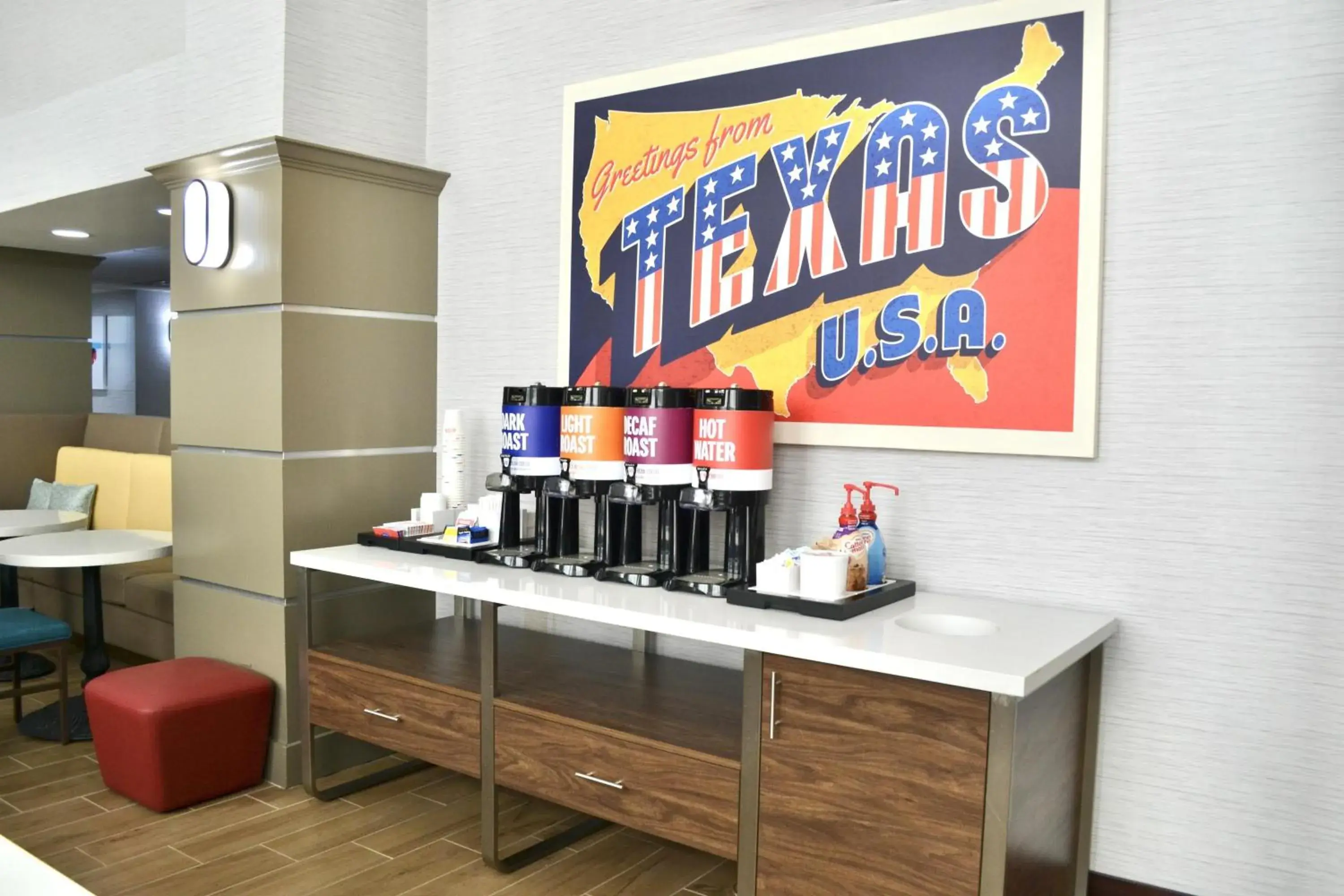 Breakfast in Hampton Inn and Suites Houston-Katy Breakfast in Hampton Inn and Suites Houston-Katy