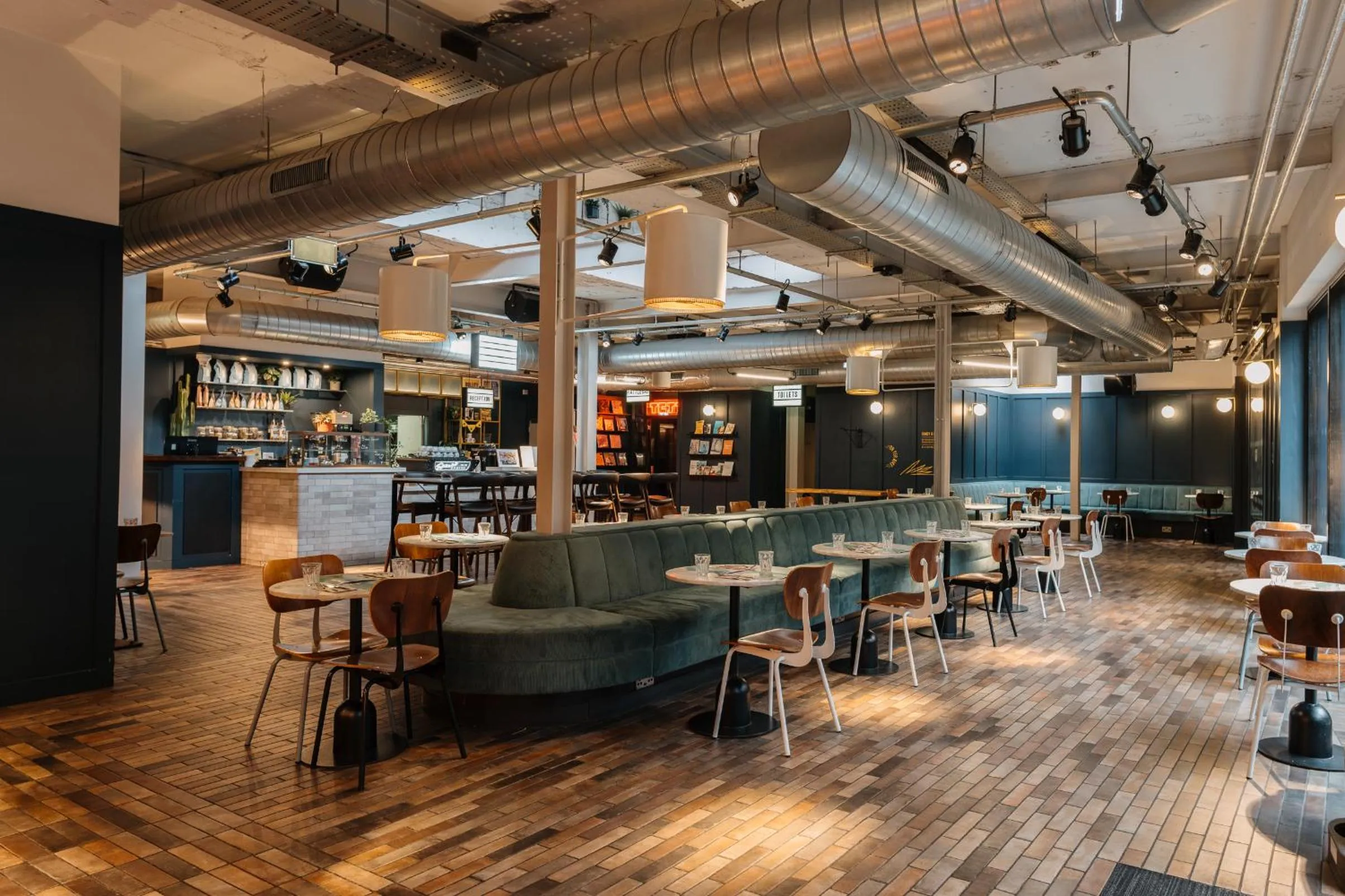 Restaurant/places to eat in Bullitt Hotel