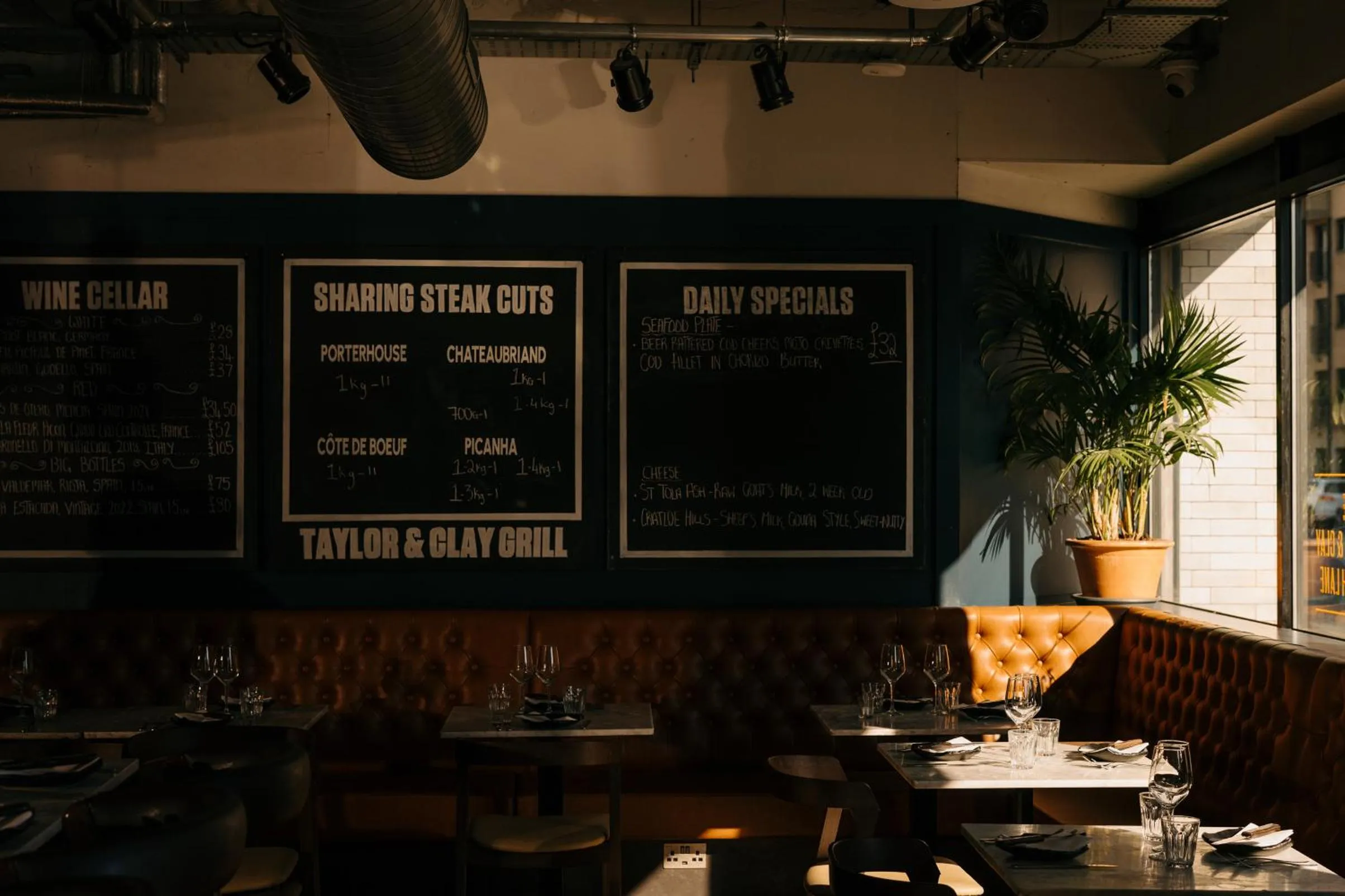 Restaurant/places to eat in Bullitt Hotel