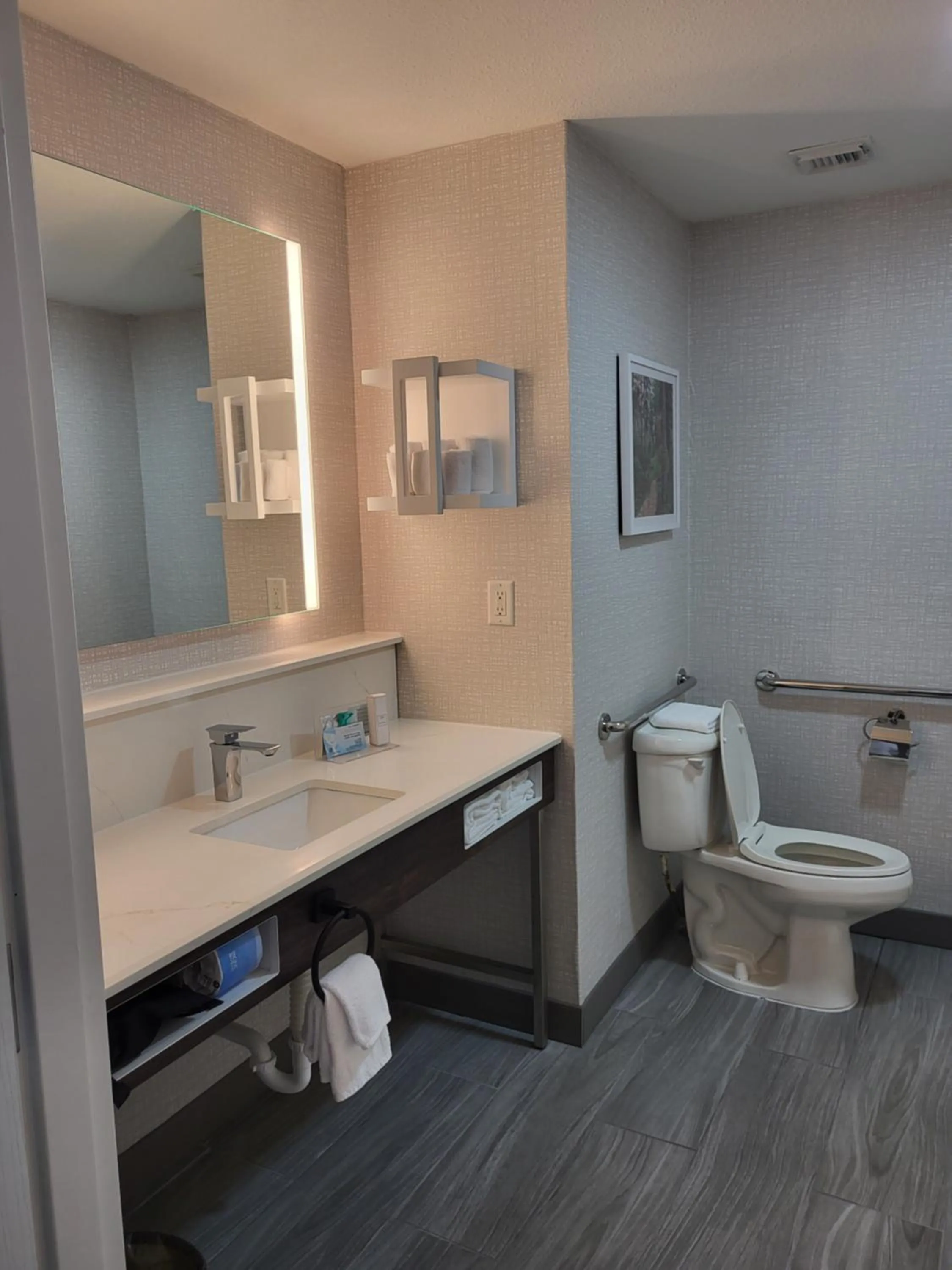 Hampton Inn Houston-Deer Park Ship Area