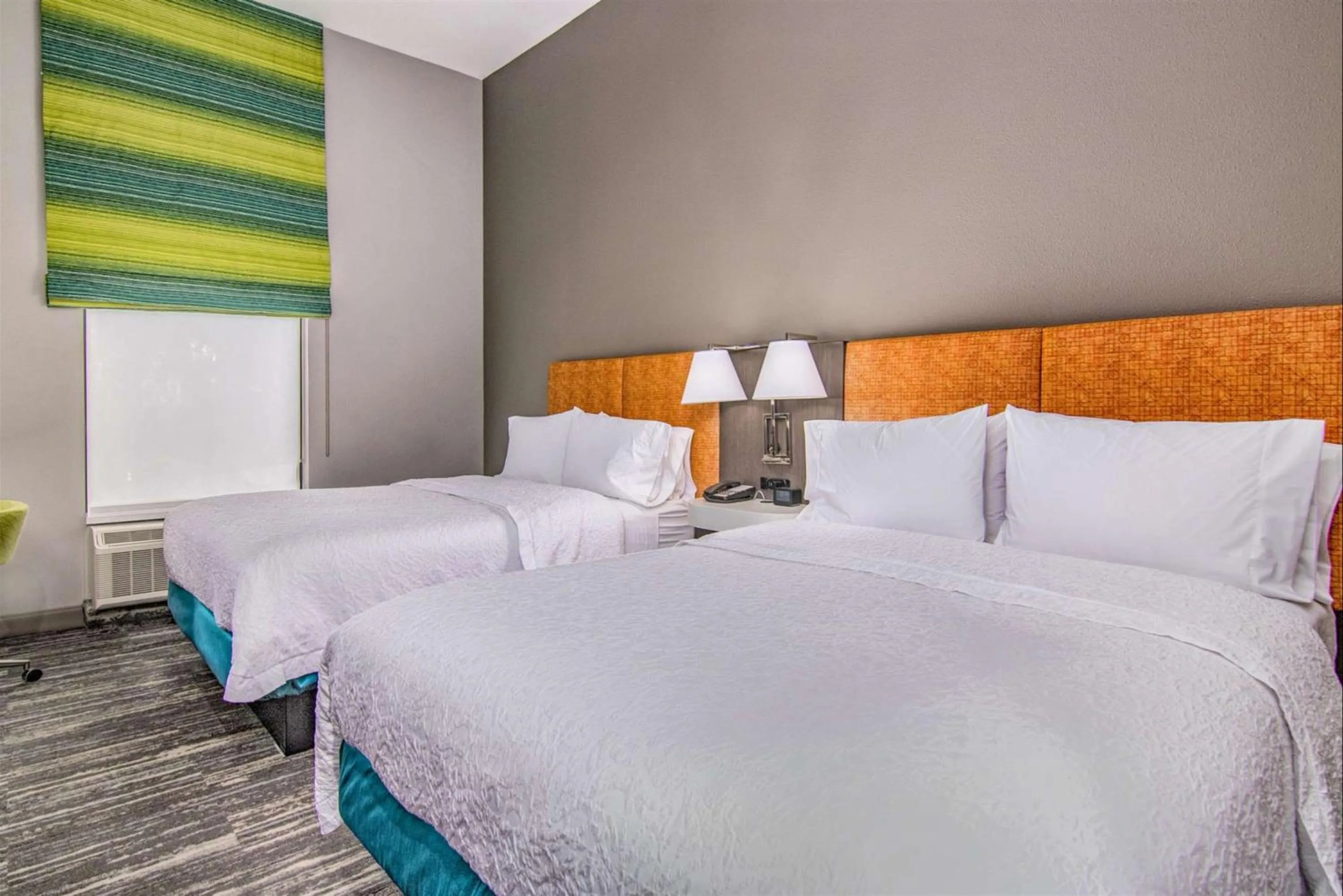 Bed in Hampton Inn Houston NASA-Johnson Space Center