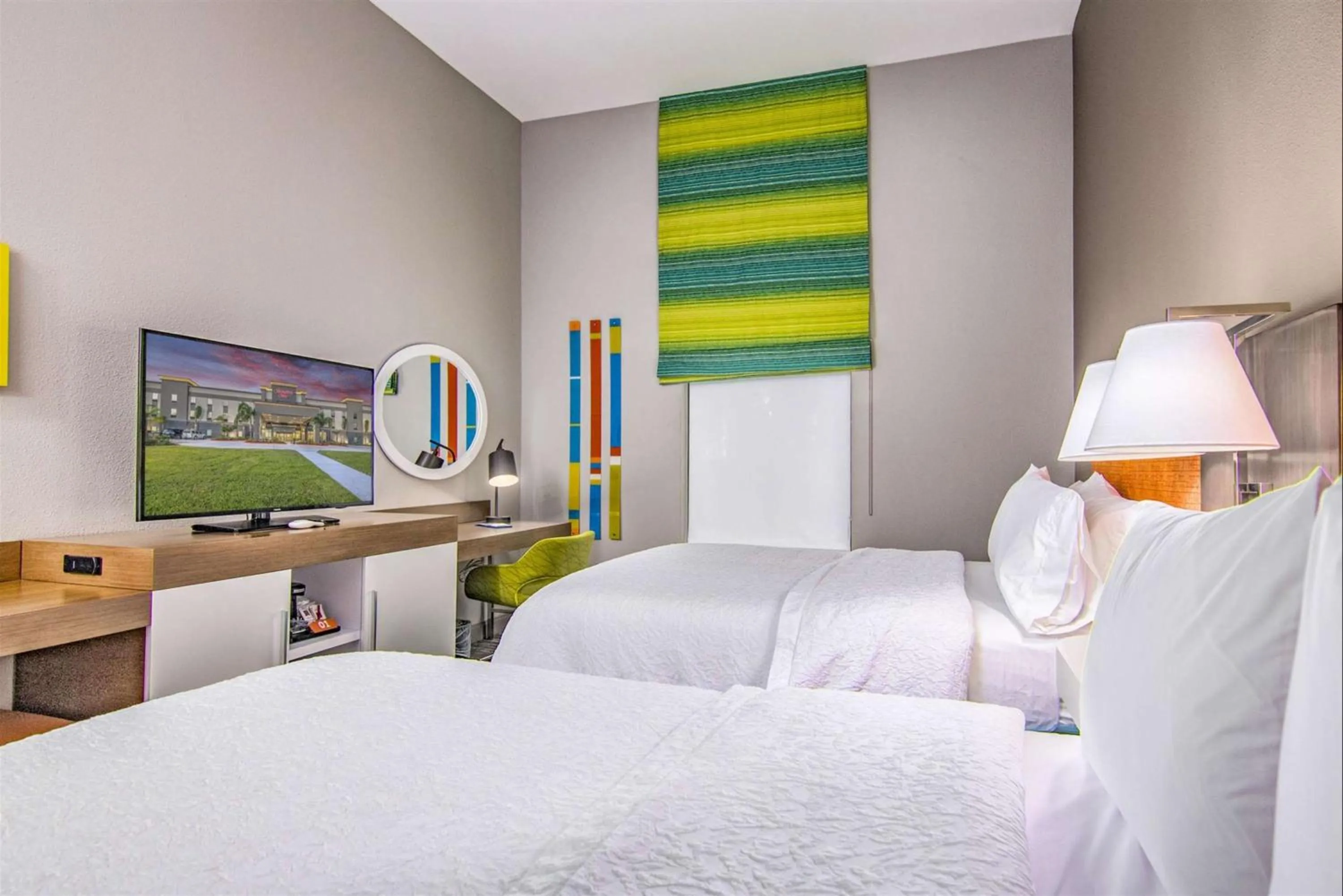 Bedroom, Bed in Hampton Inn Houston NASA-Johnson Space Center