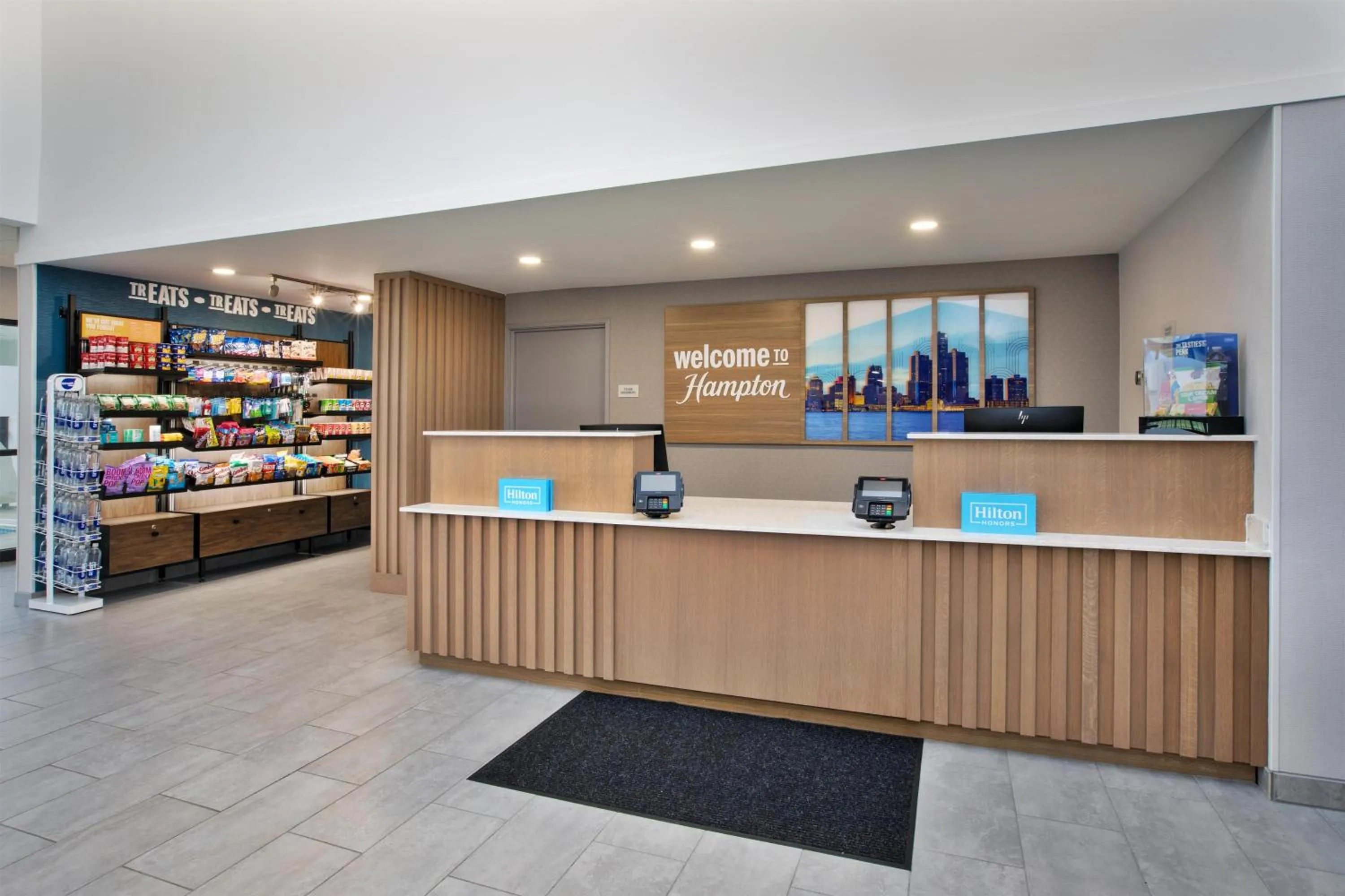 Lobby or reception in Hampton Inn Detroit/Belleville-Airport Area