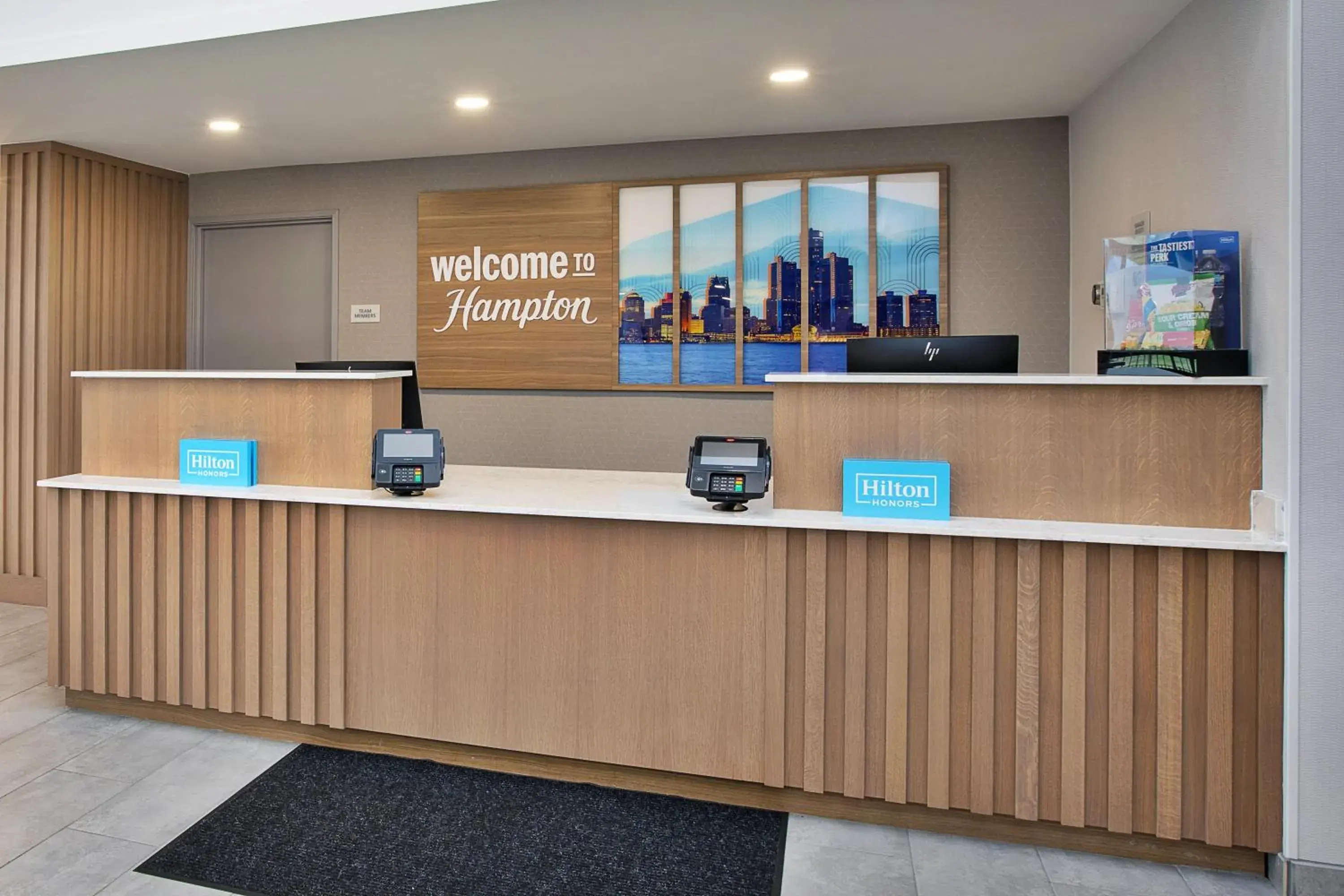 Lobby or reception in Hampton Inn Detroit/Belleville-Airport Area Lobby or reception in Hampton Inn Detroit/Belleville-Airport Area