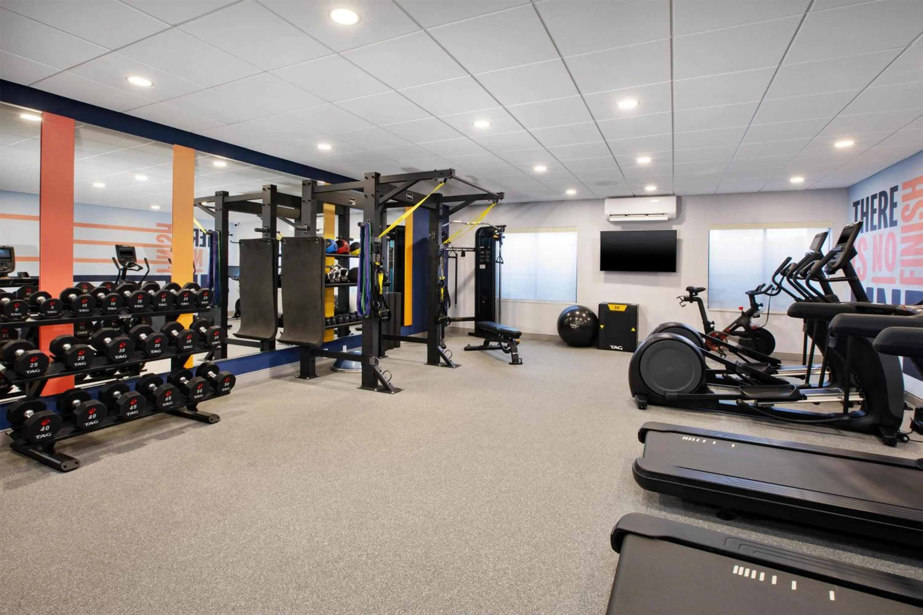 Fitness centre/facilities in Hampton Inn Detroit/Belleville-Airport Area