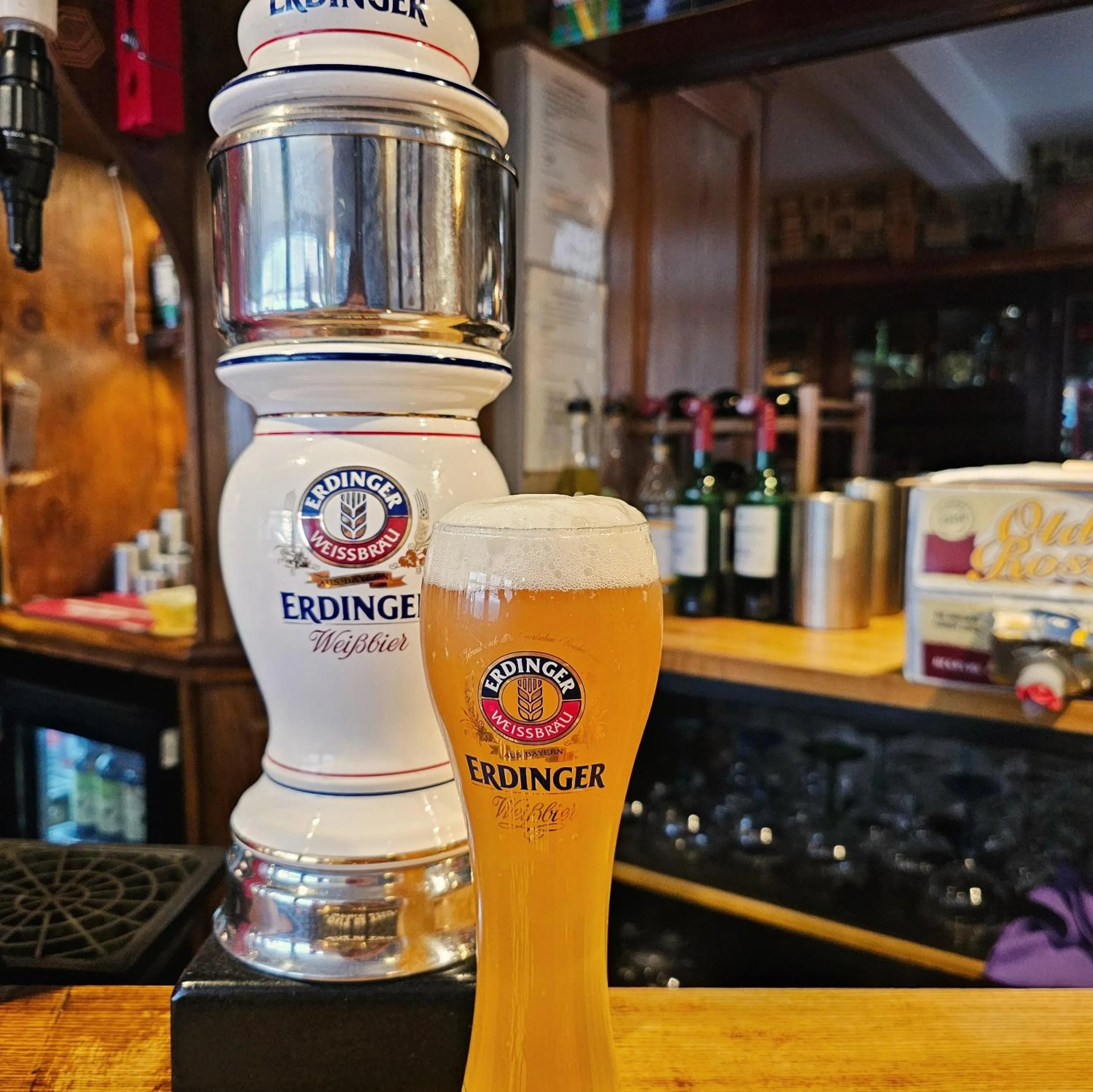 Lounge or bar in Waggon and Horses