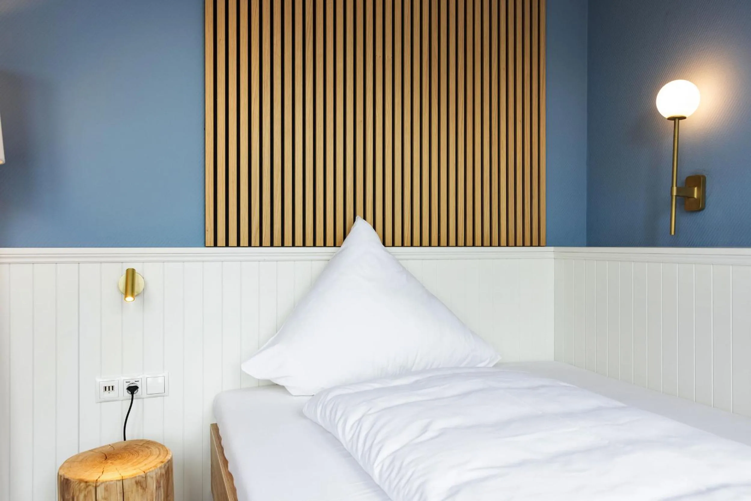 Photo of the whole room, Bed in Zum Goldenen Anker