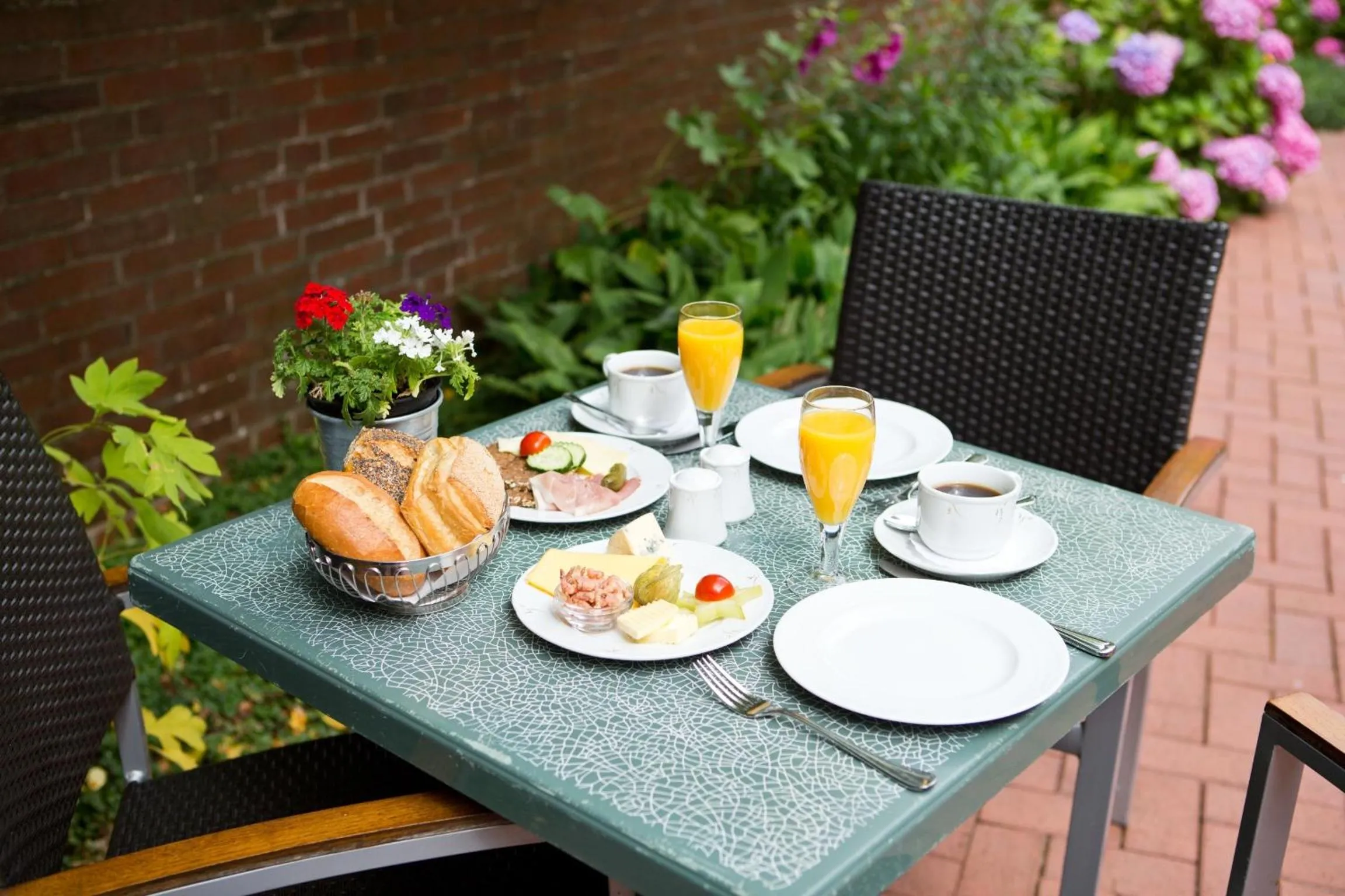 Buffet breakfast in Zum Goldenen Anker