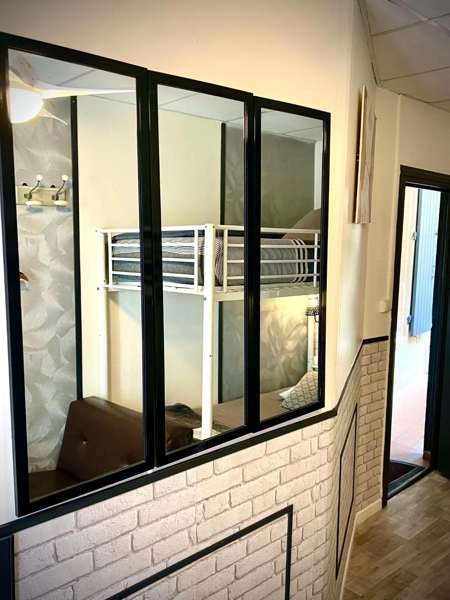 Decorative detail in Hôtel Paul Riquet