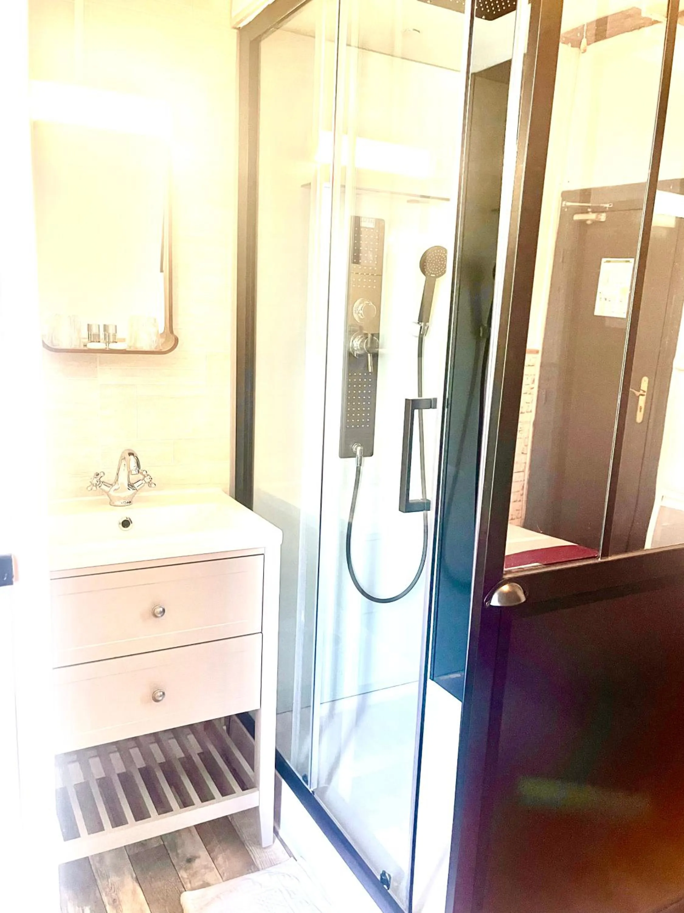 Bathroom in Hôtel Paul Riquet